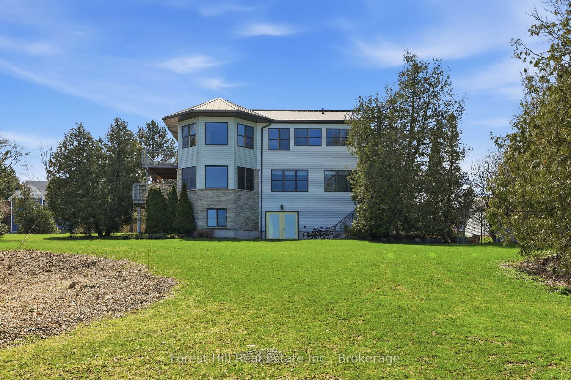 Photo 40 of 295 Lakeshore Road N, Meaford — HOMEH