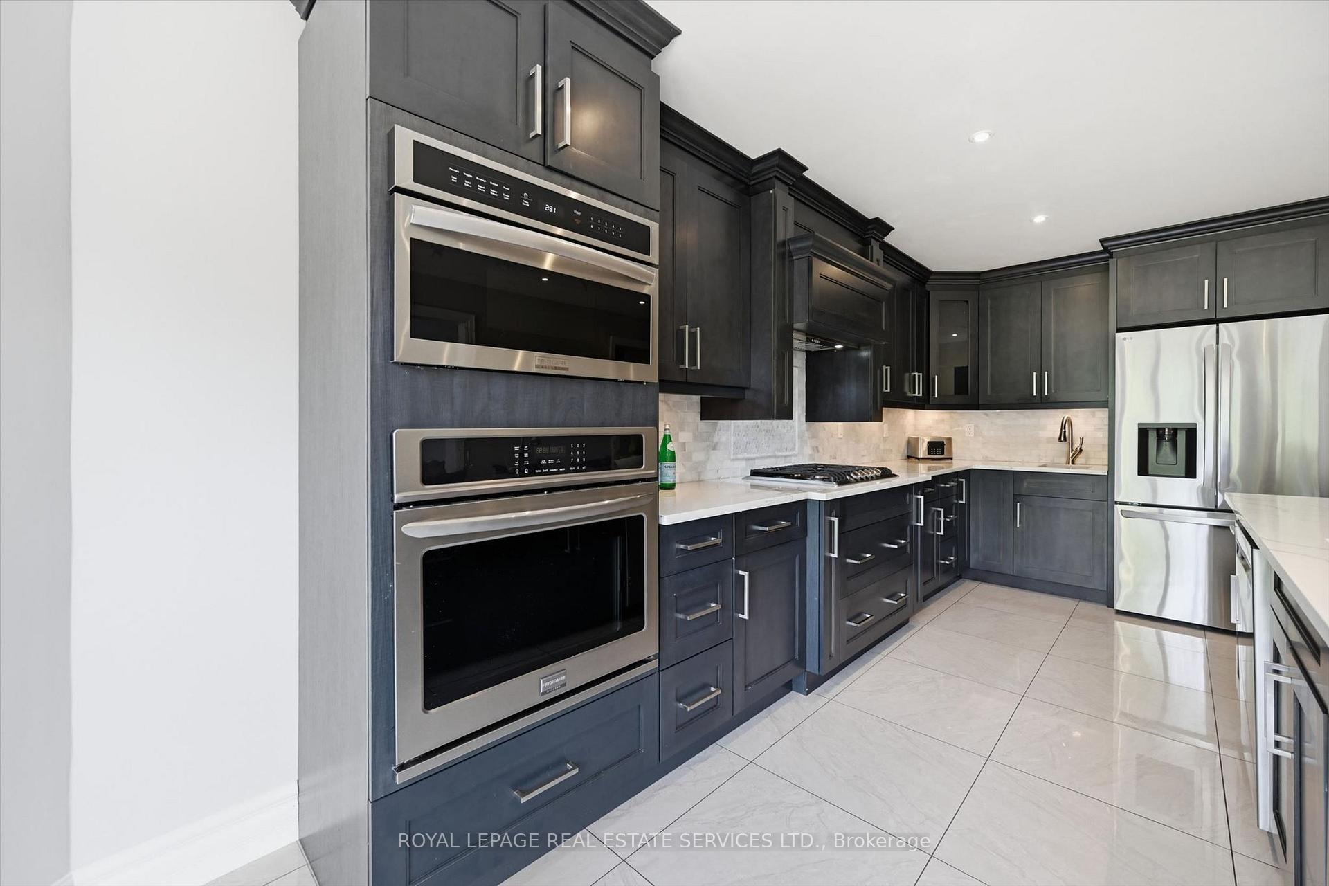 Photo 15 of 1170 Giles Gate, Oakville, Glen Abbey — HOMEH
