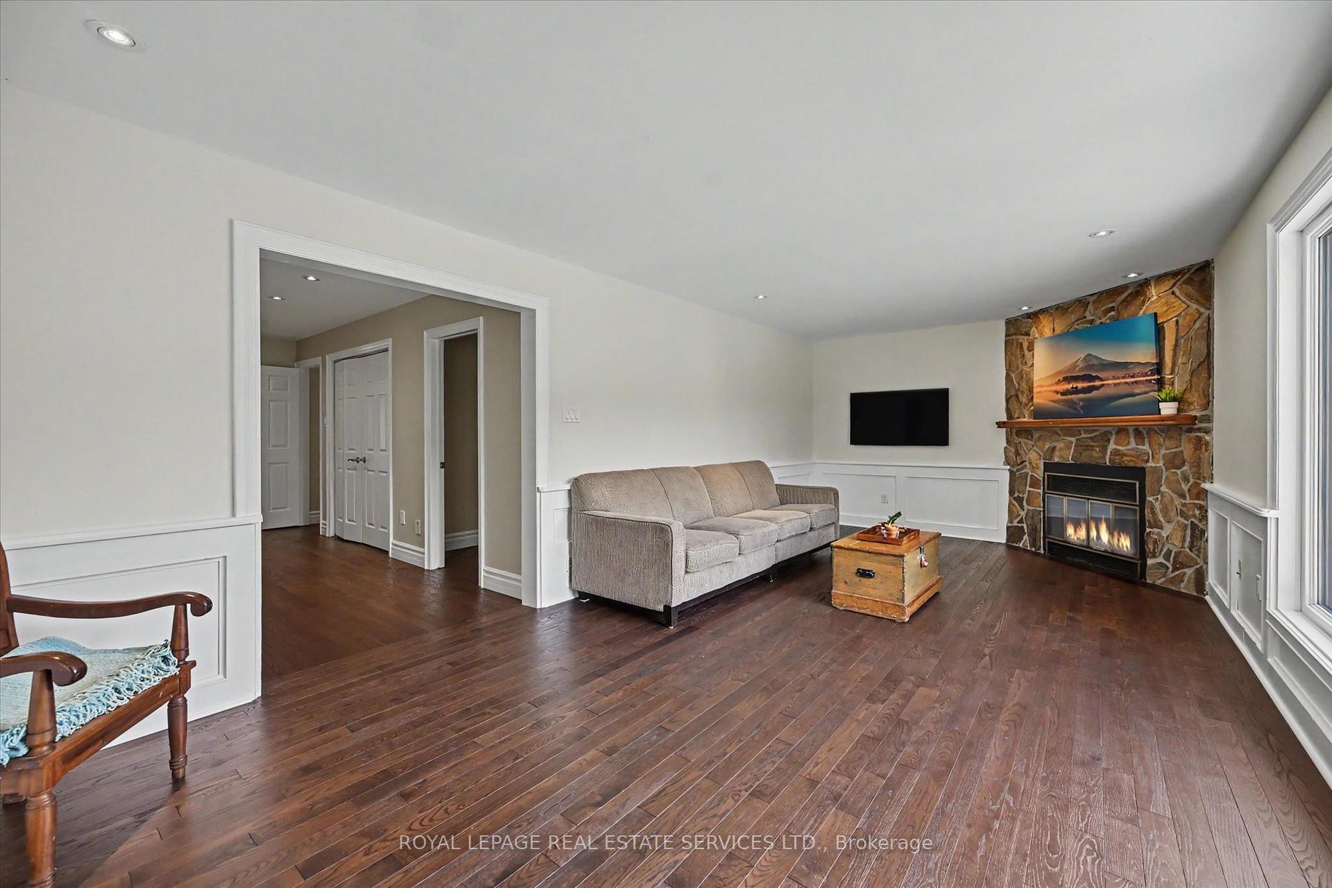 Photo 17 of 1170 Giles Gate, Oakville, Glen Abbey — HOMEH