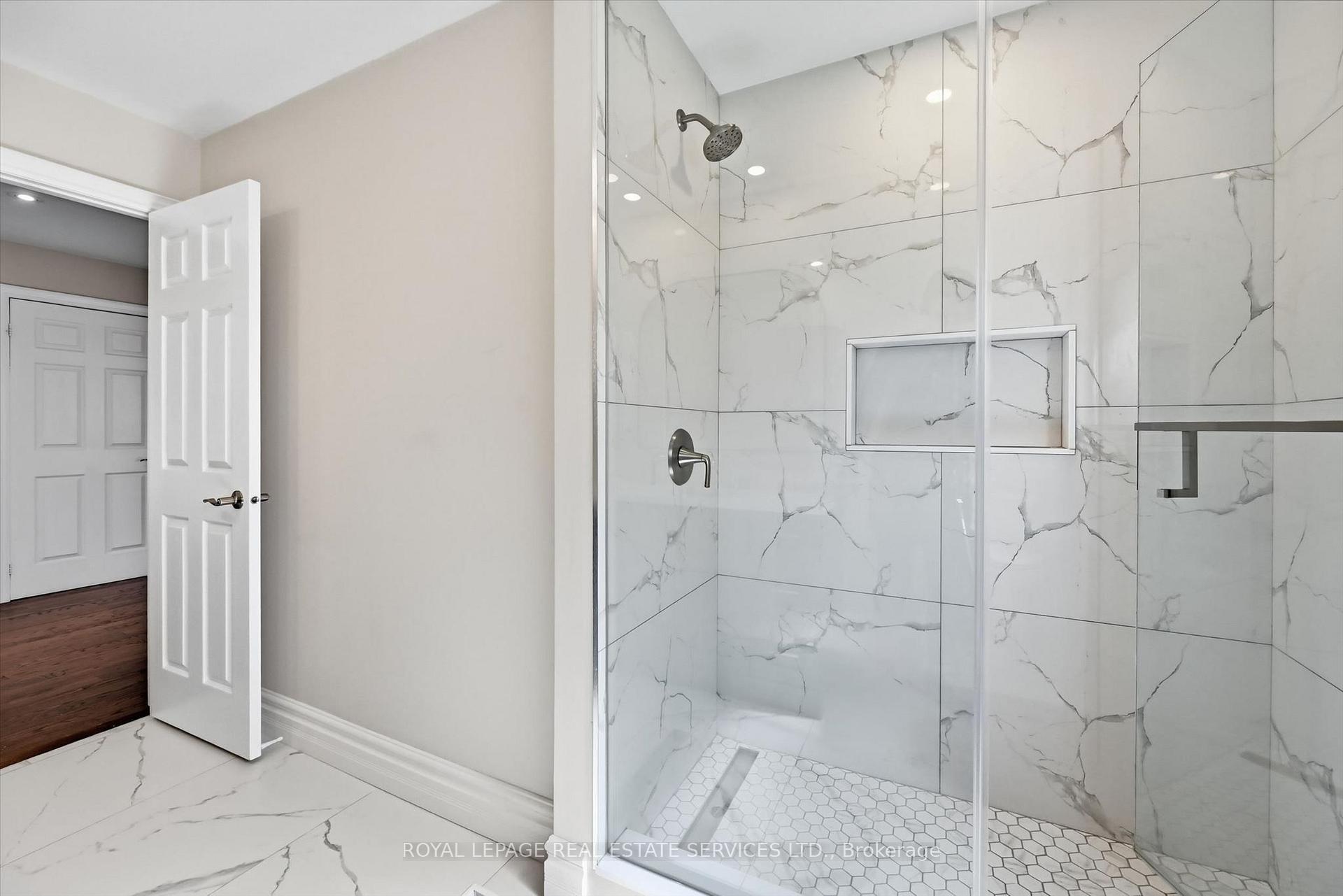 Photo 34 of 1170 Giles Gate, Oakville, Glen Abbey — HOMEH