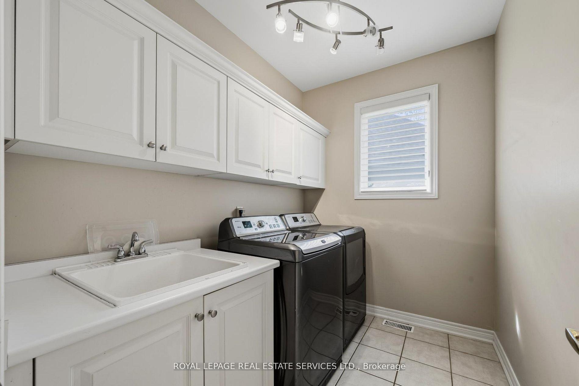 Photo 17 of Unit 10, 2130 Dickson Road, Mississauga, Cooksville — HOMEH