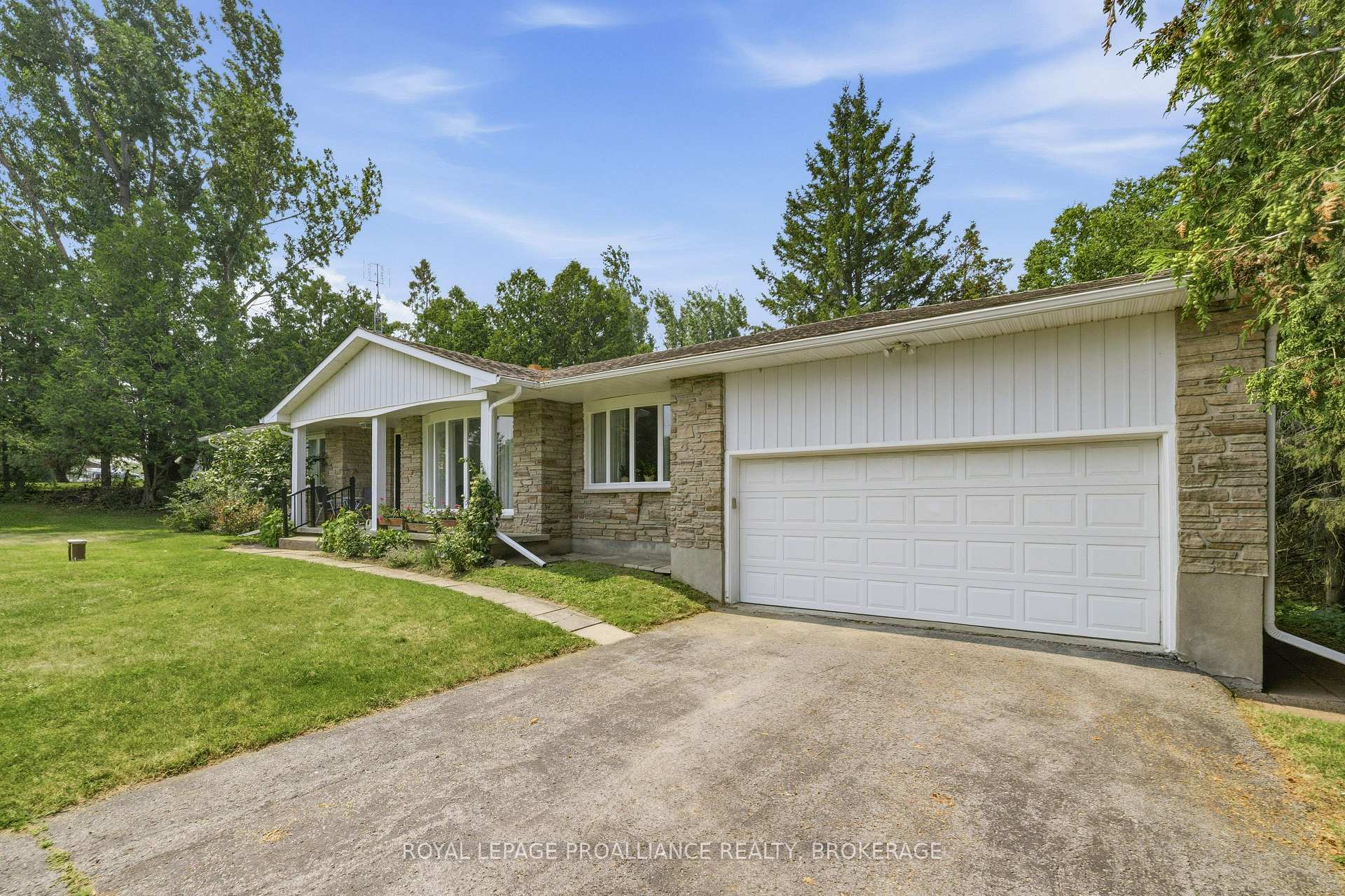 Photo 3 of 3403 Road 38, Kingston, City North of 401 — HOMEH