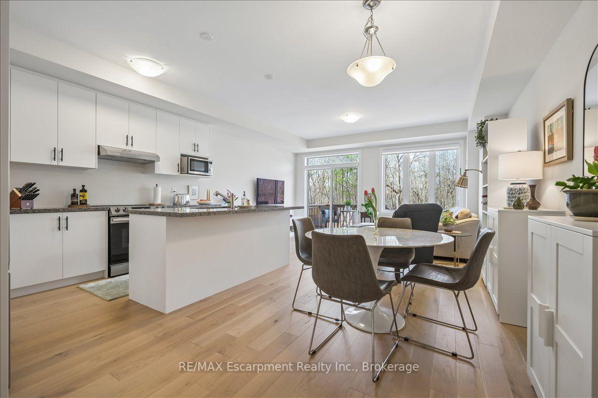 Photo 8 of 2092 Ellerston Common, Burlington, Tyandaga — HOMEH