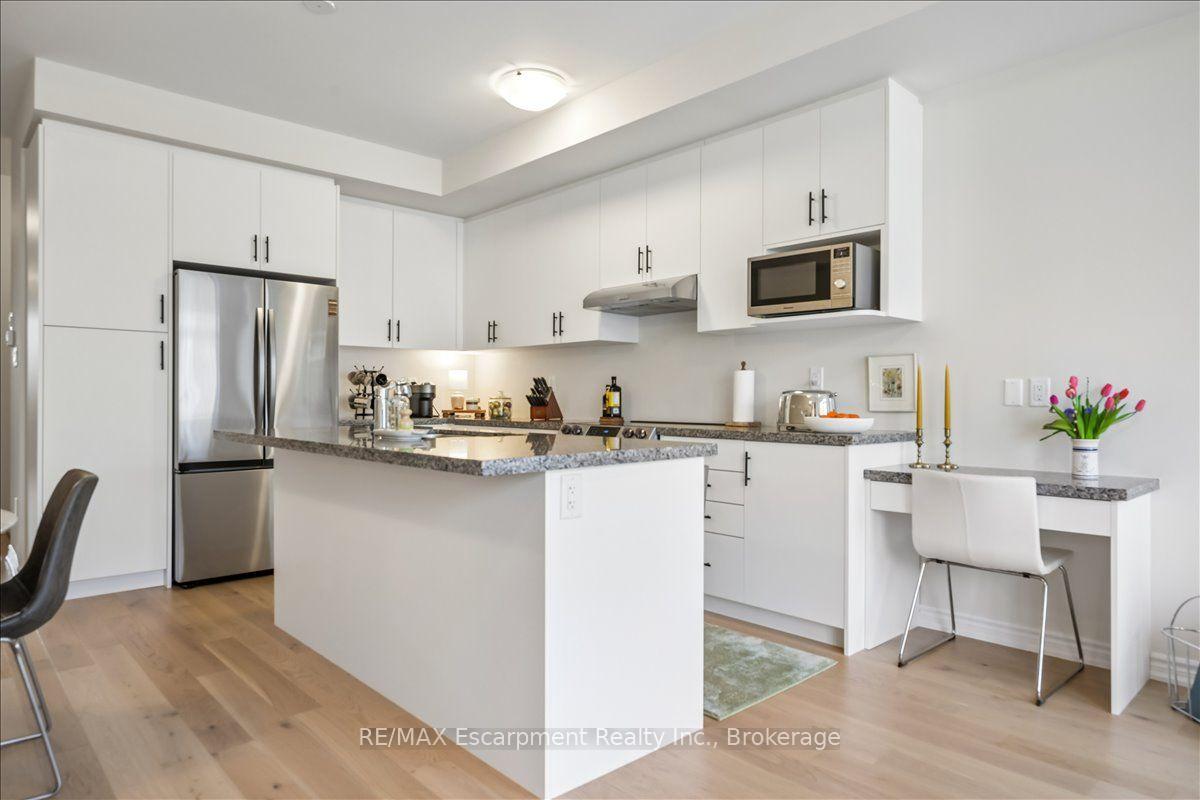 Photo 12 of 2092 Ellerston Common, Burlington, Tyandaga — HOMEH