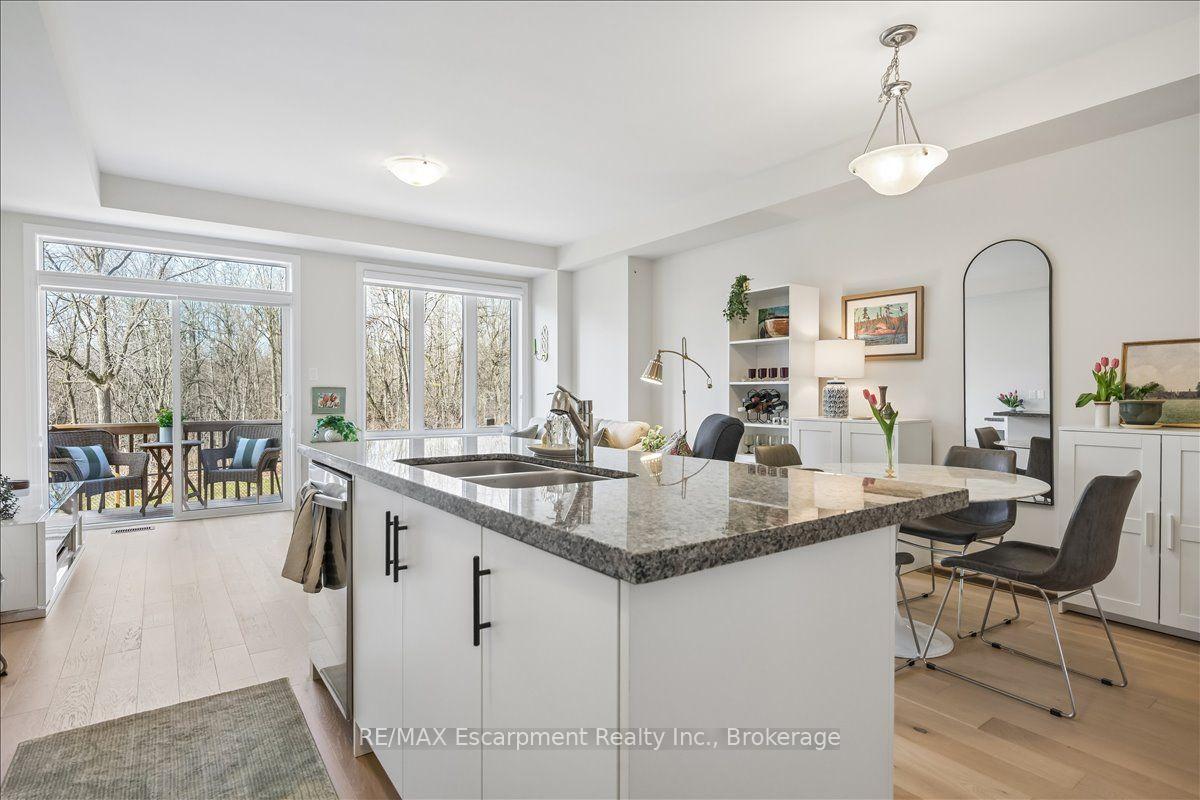 Photo 18 of 2092 Ellerston Common, Burlington, Tyandaga — HOMEH
