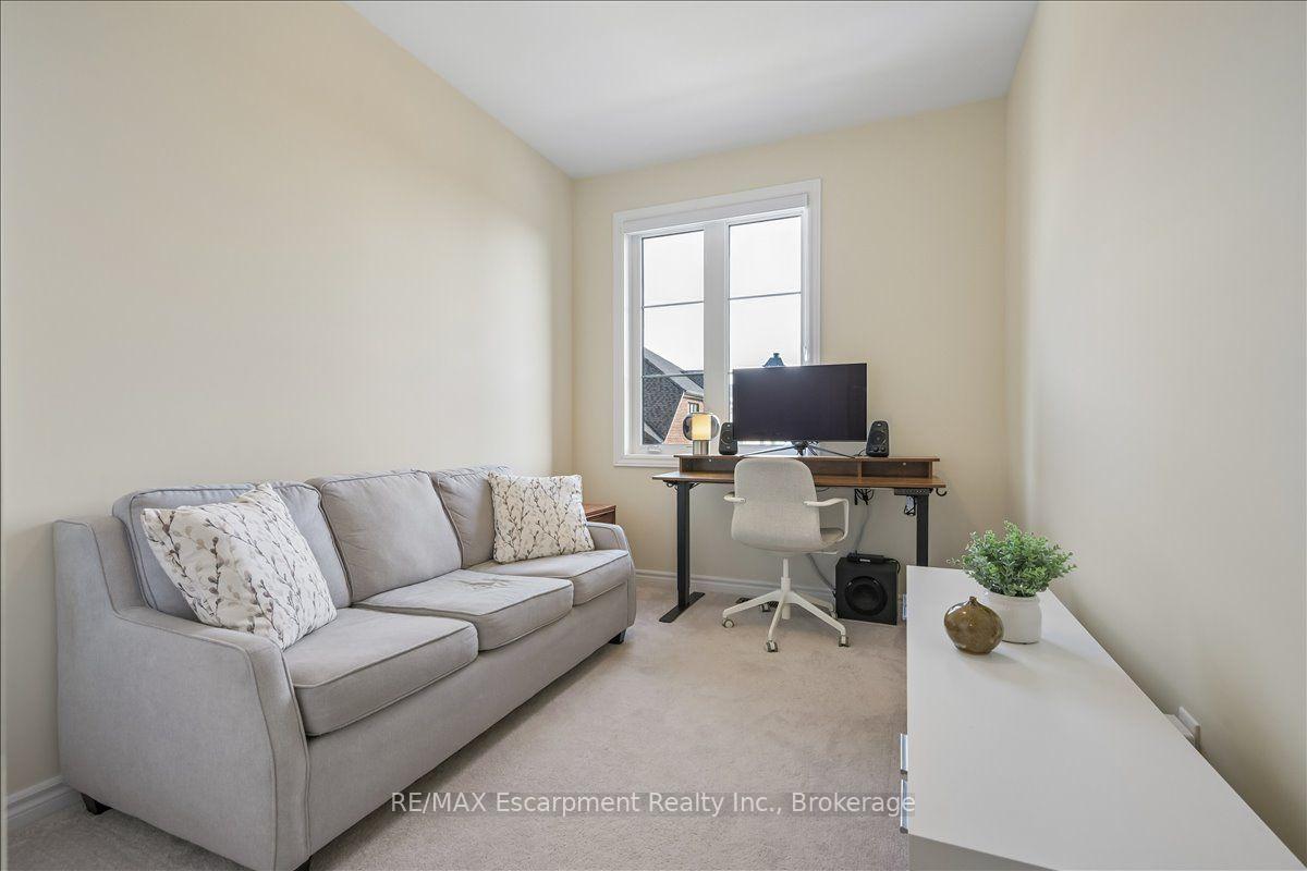 Photo 26 of 2092 Ellerston Common, Burlington, Tyandaga — HOMEH
