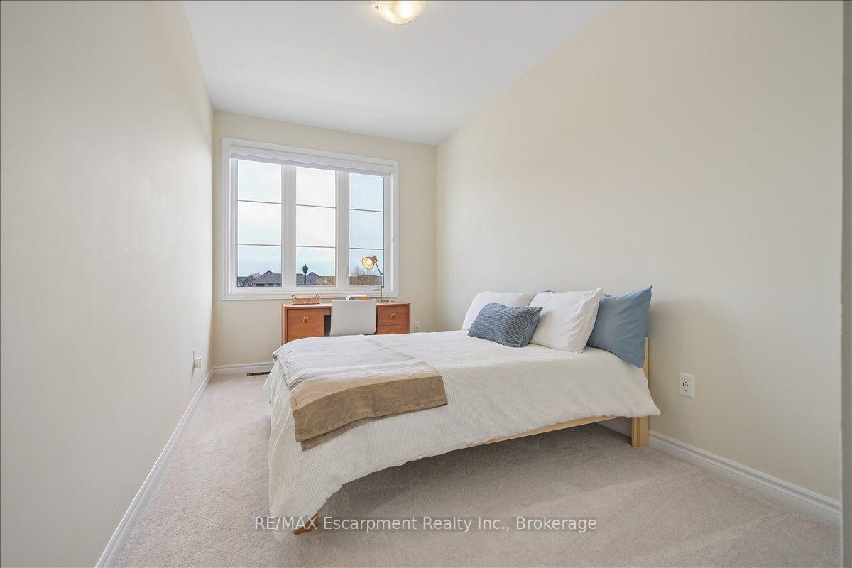Photo 28 of 2092 Ellerston Common, Burlington, Tyandaga — HOMEH