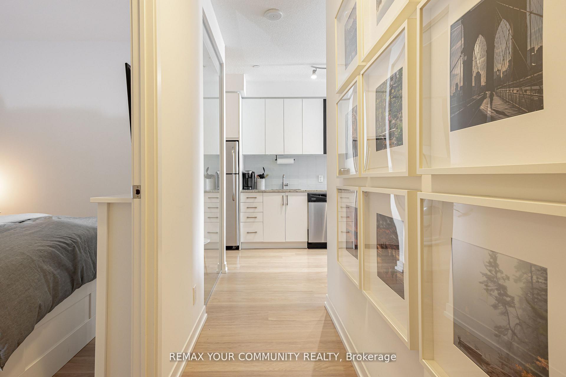 Photo 9 of Unit 724, 98 Lillian Street, Toronto, Mount Pleasant West — HOMEH