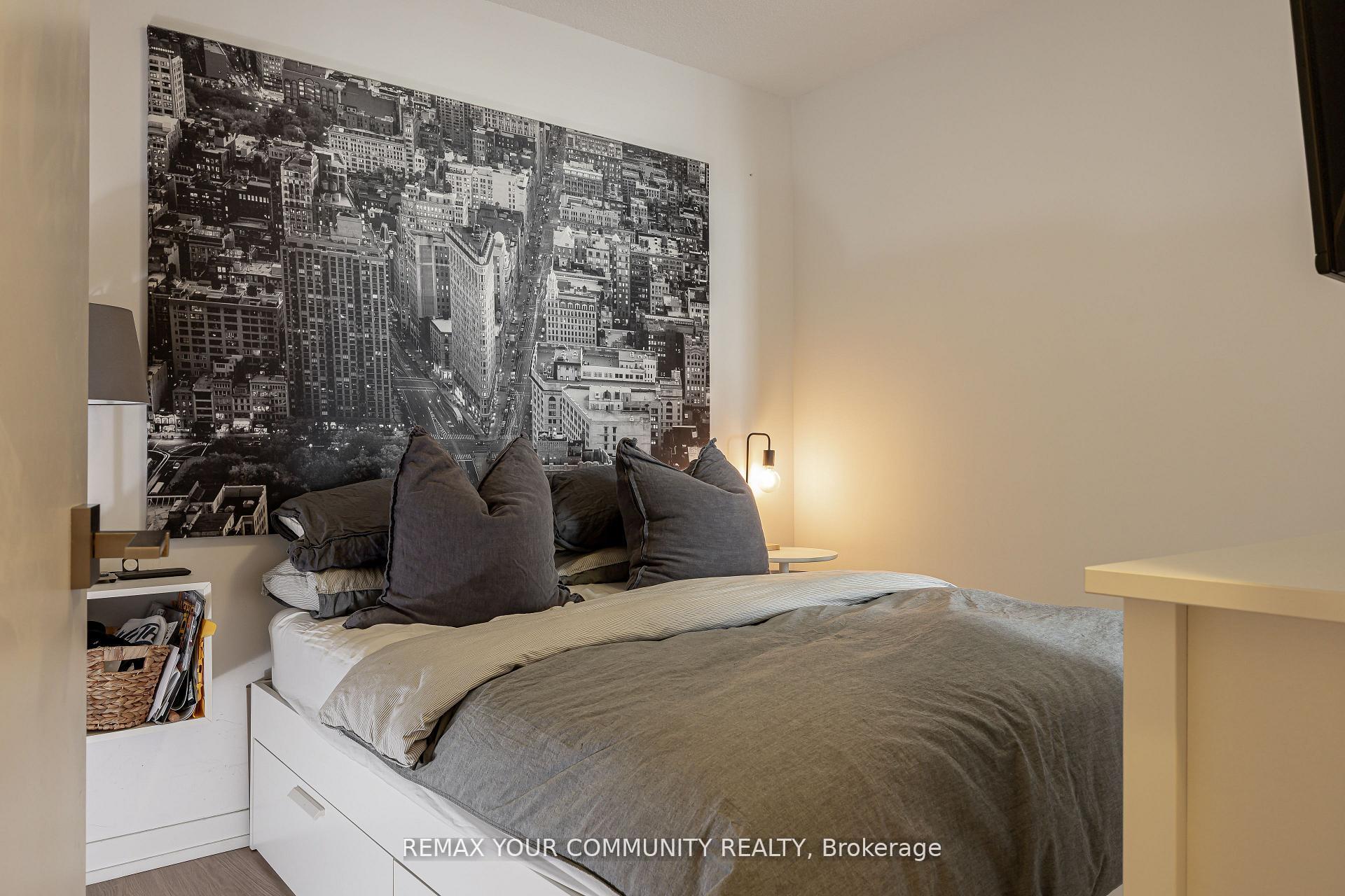 Photo 10 of Unit 724, 98 Lillian Street, Toronto, Mount Pleasant West — HOMEH
