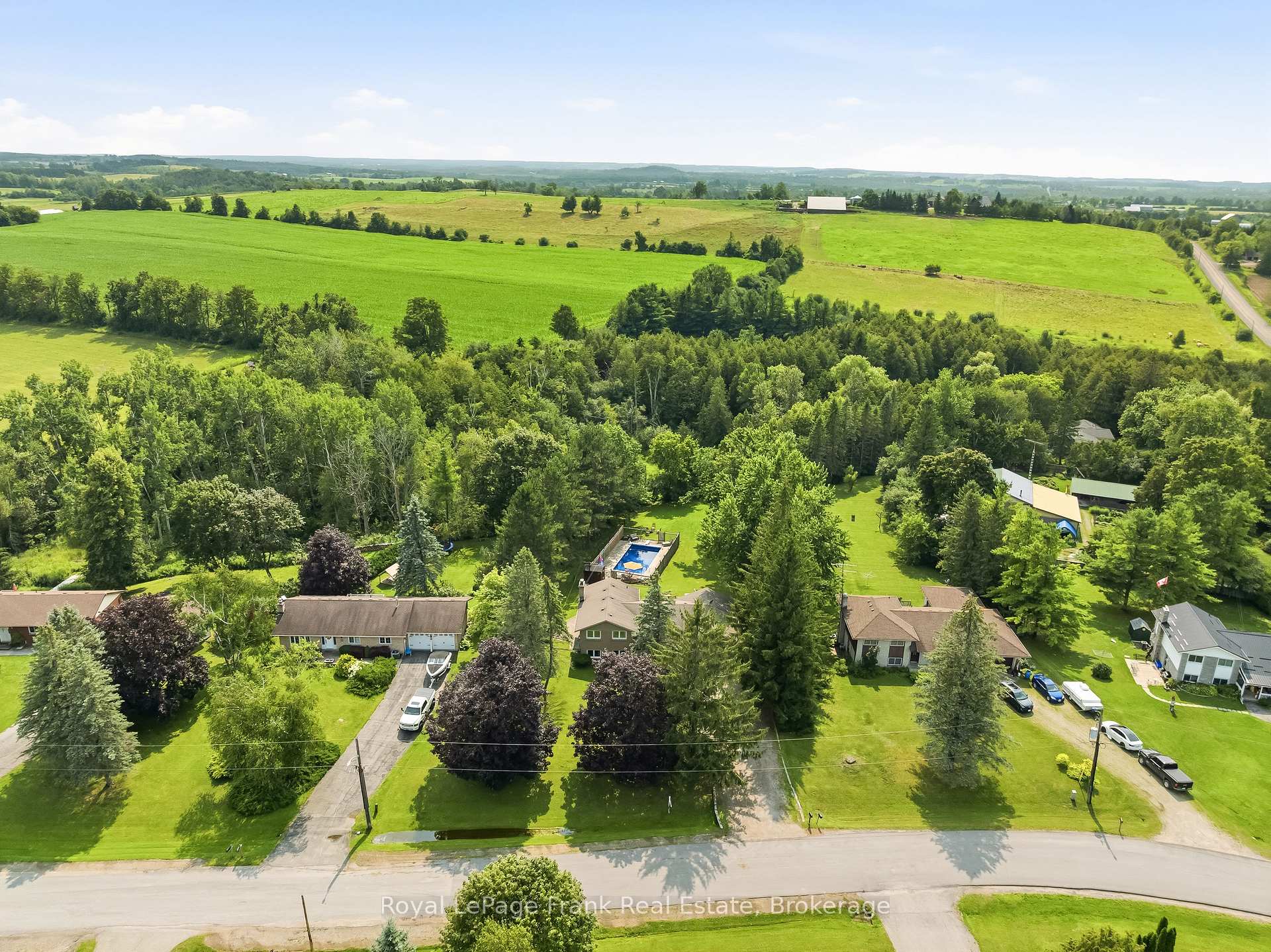 Photo 5 of 32 Jacobsen Boulevard, Scugog, Rural Scugog — HOMEH