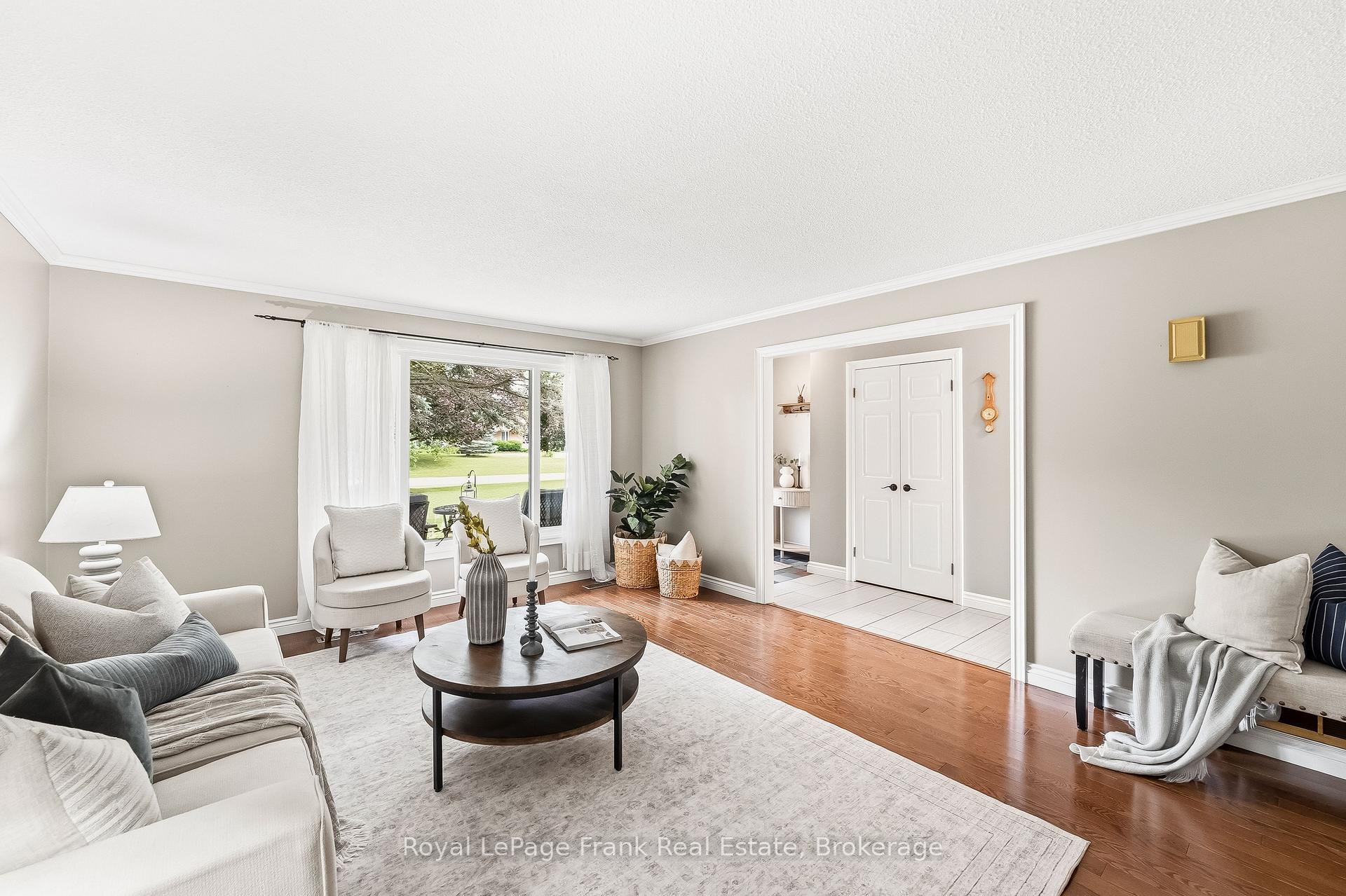 Photo 8 of 32 Jacobsen Boulevard, Scugog, Rural Scugog — HOMEH