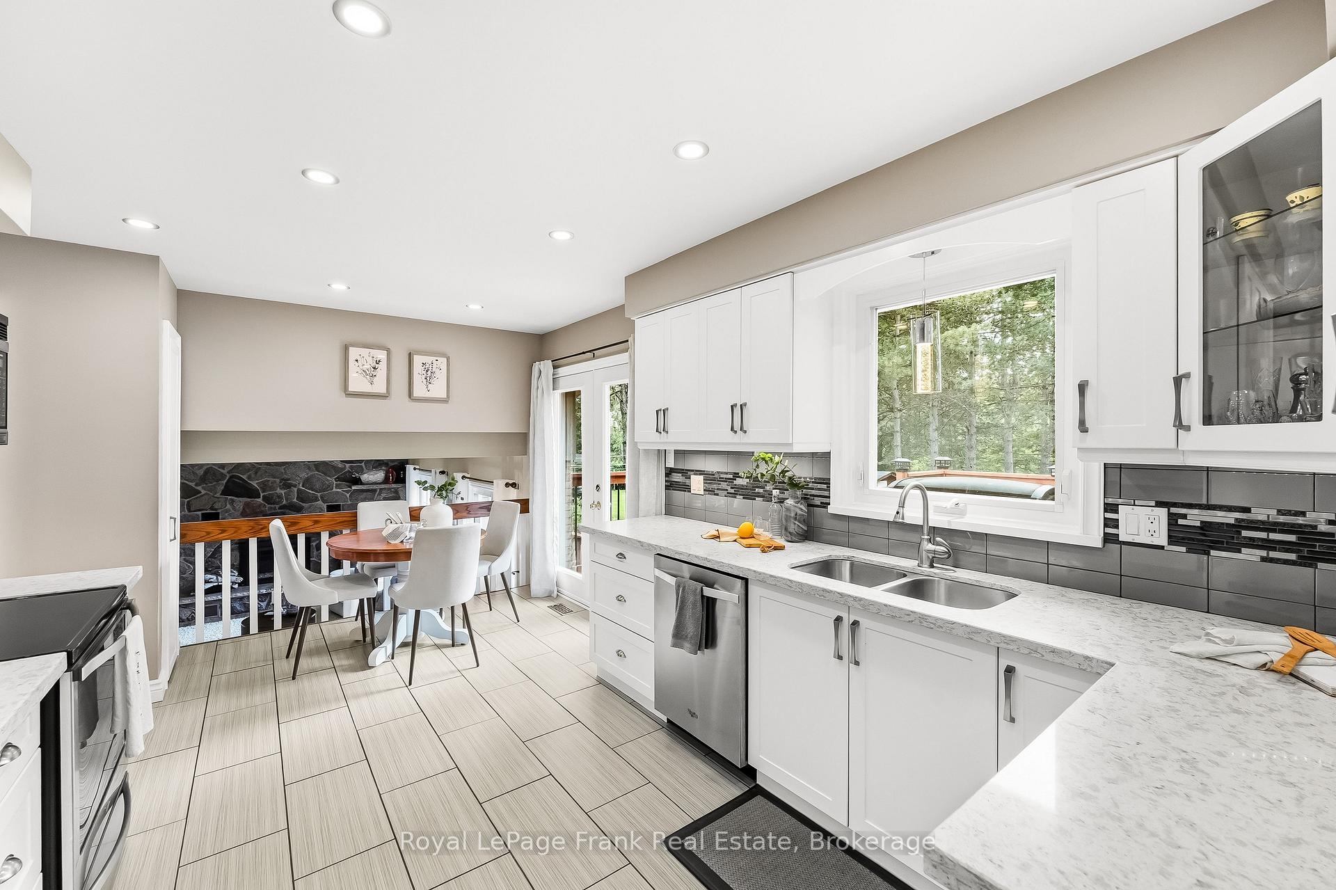 Photo 11 of 32 Jacobsen Boulevard, Scugog, Rural Scugog — HOMEH
