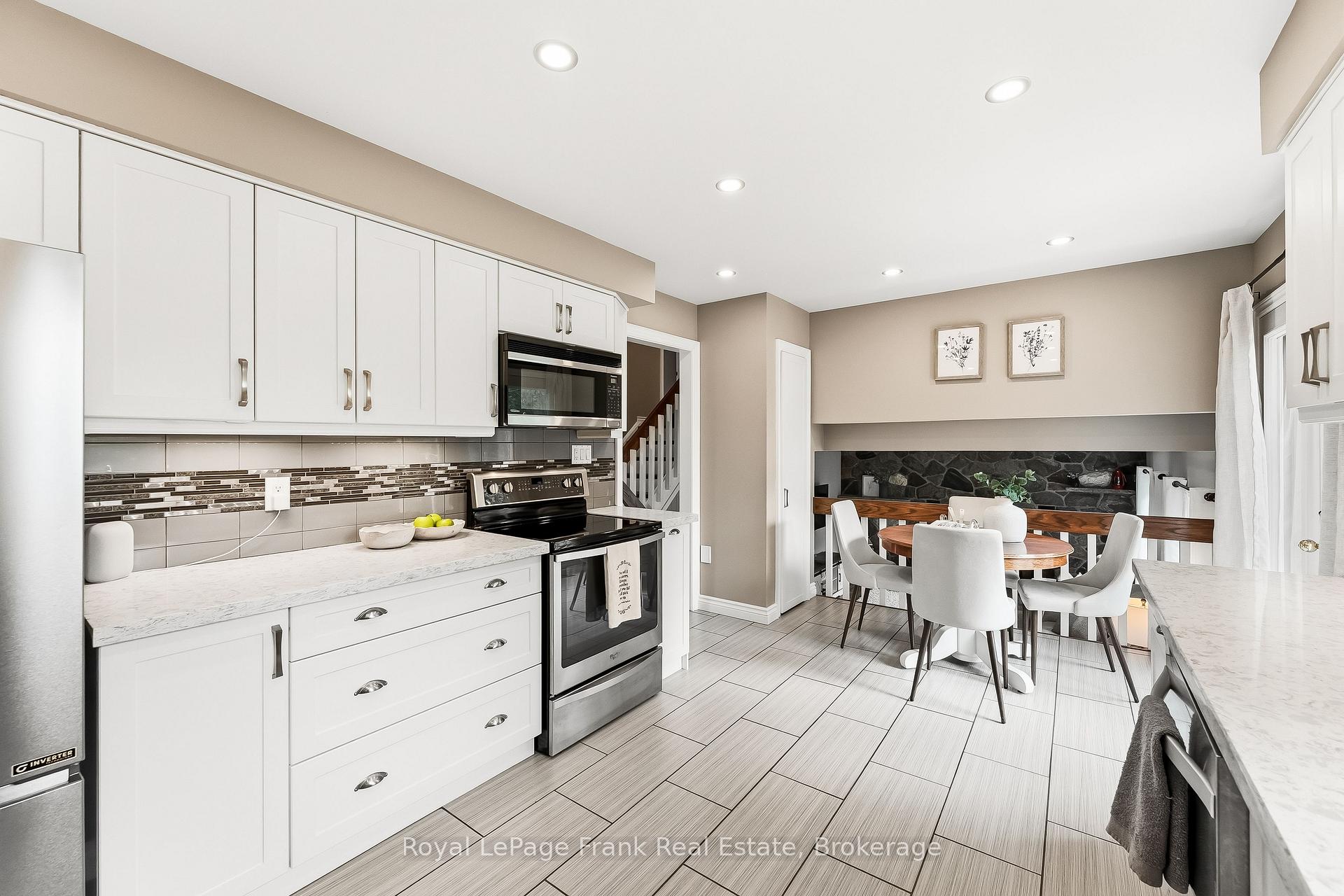 Photo 12 of 32 Jacobsen Boulevard, Scugog, Rural Scugog — HOMEH