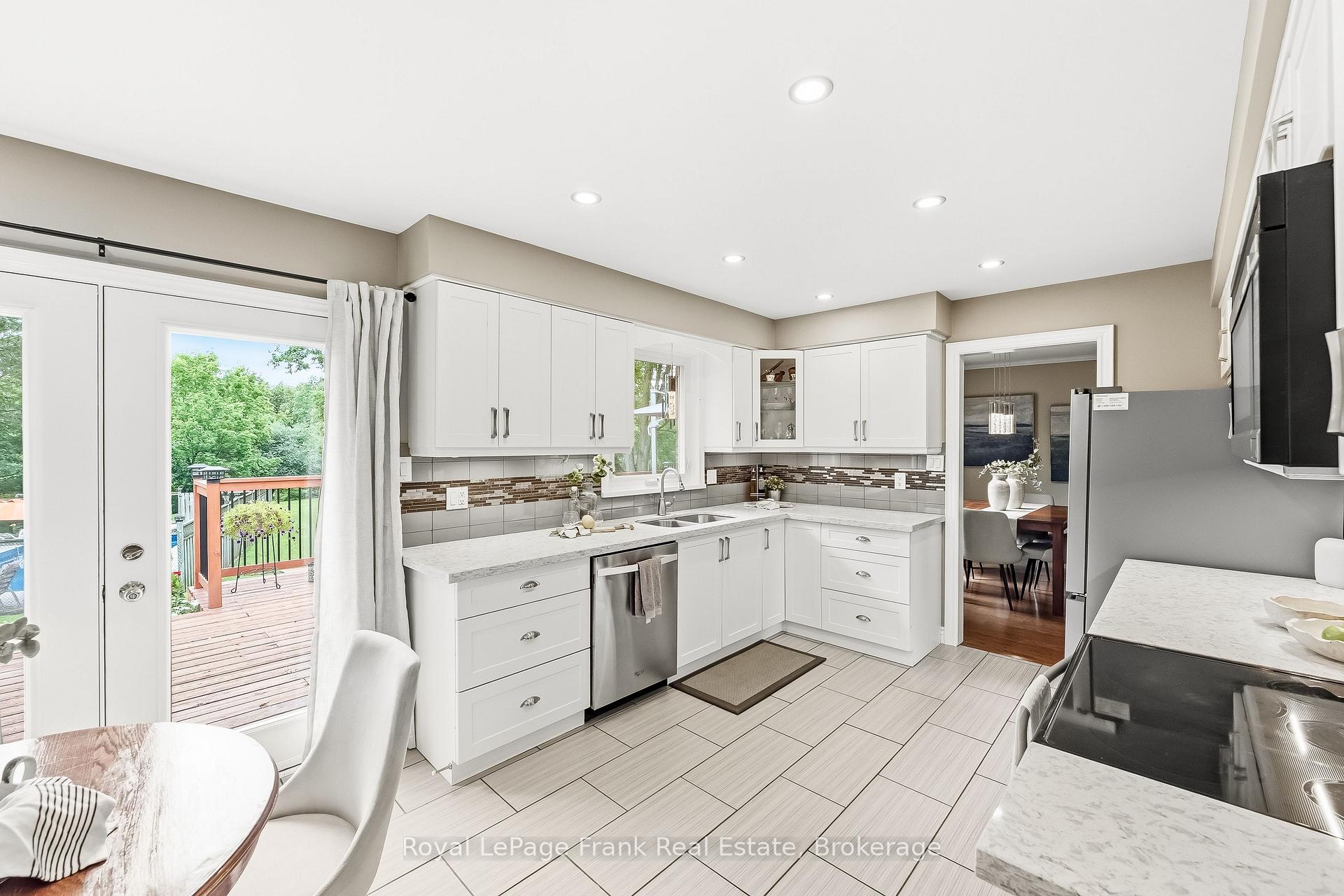 Photo 14 of 32 Jacobsen Boulevard, Scugog, Rural Scugog — HOMEH