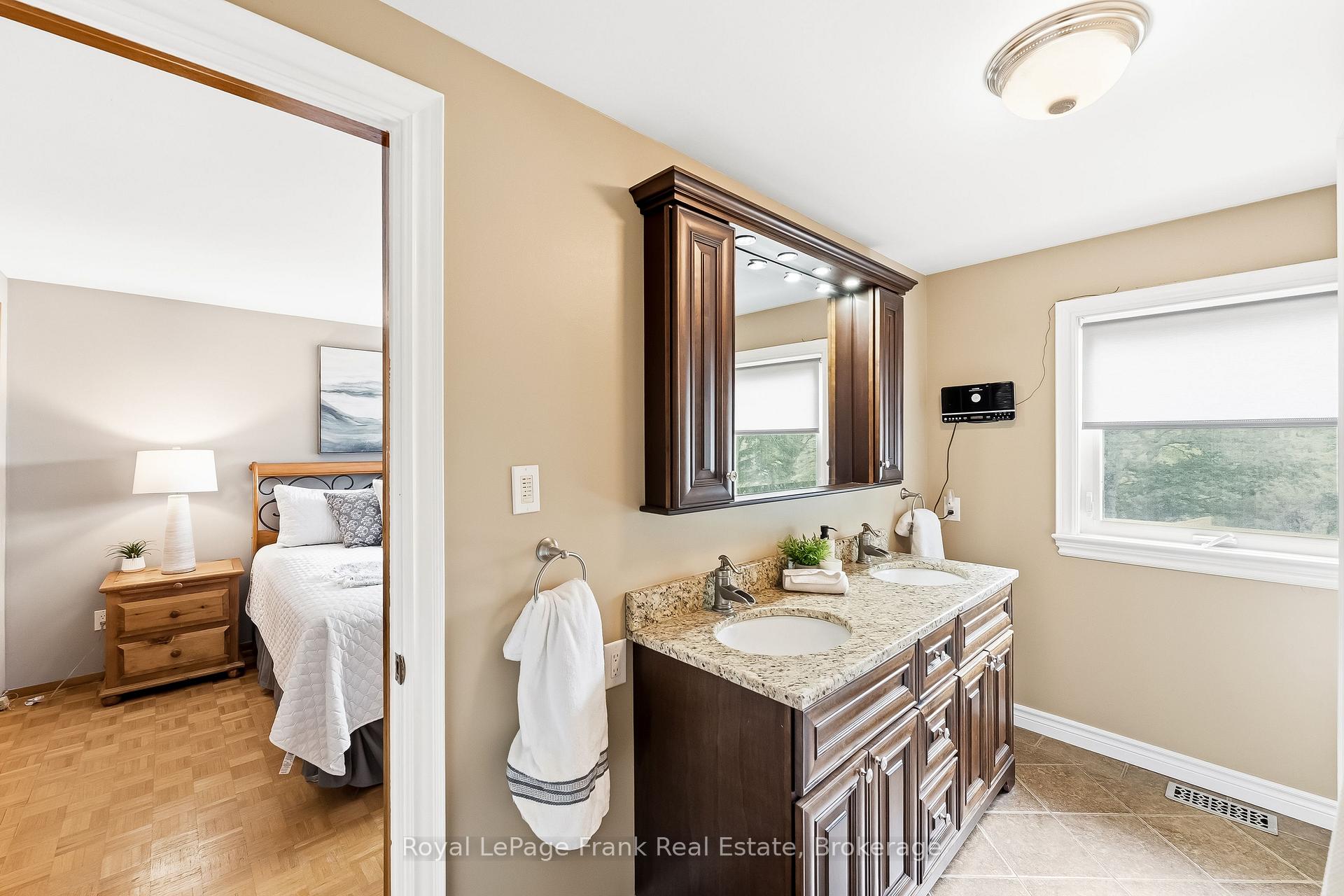 Photo 20 of 32 Jacobsen Boulevard, Scugog, Rural Scugog — HOMEH