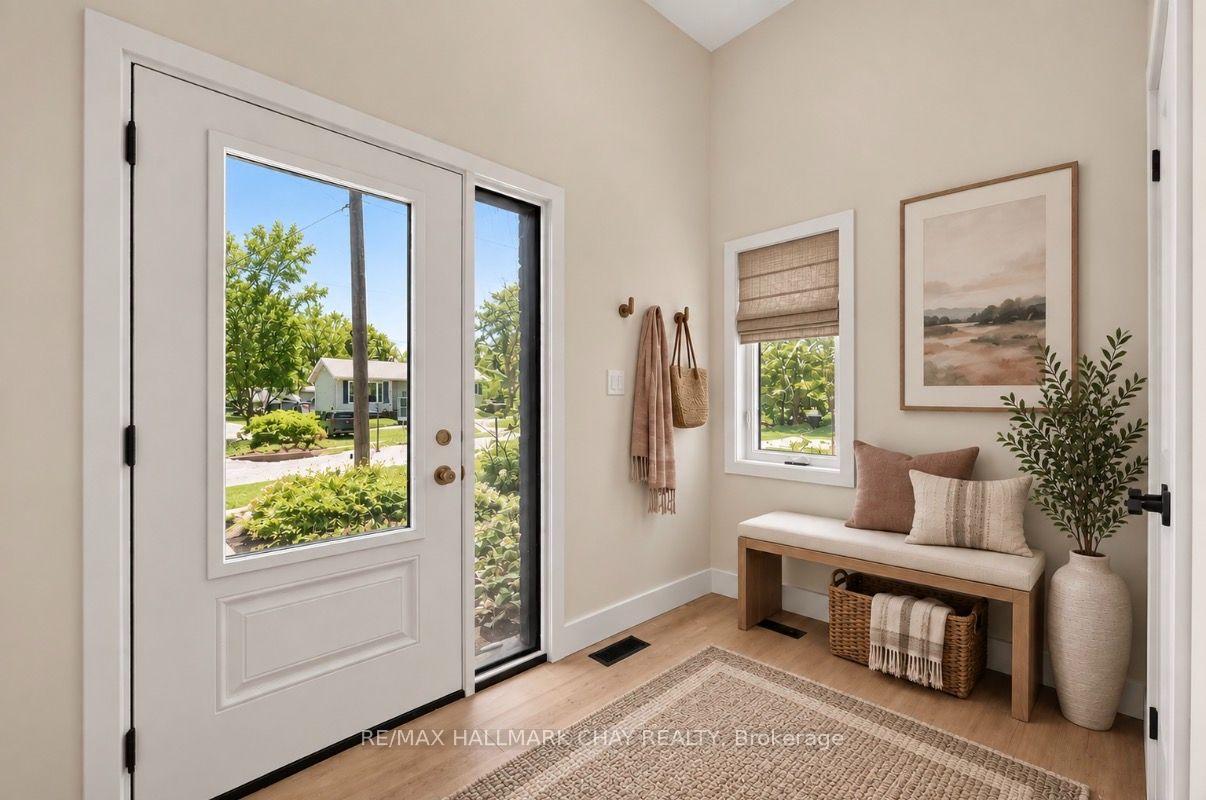Photo 17 of 26 rose Avenue, Orillia — HOMEH