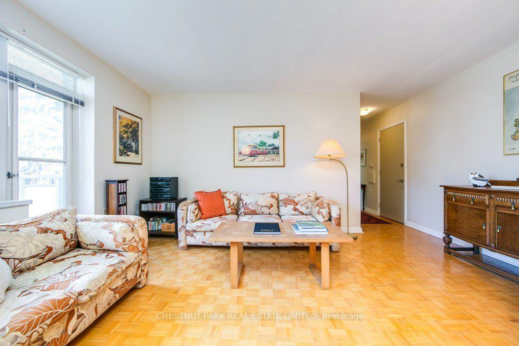 Photo 4 of Unit 201, 75 Scarborough Road, Toronto, The Beaches — HOMEH