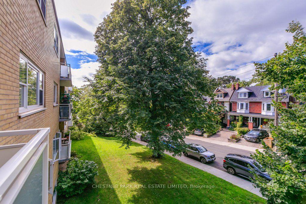 Photo 17 of Unit 201, 75 Scarborough Road, Toronto, The Beaches — HOMEH