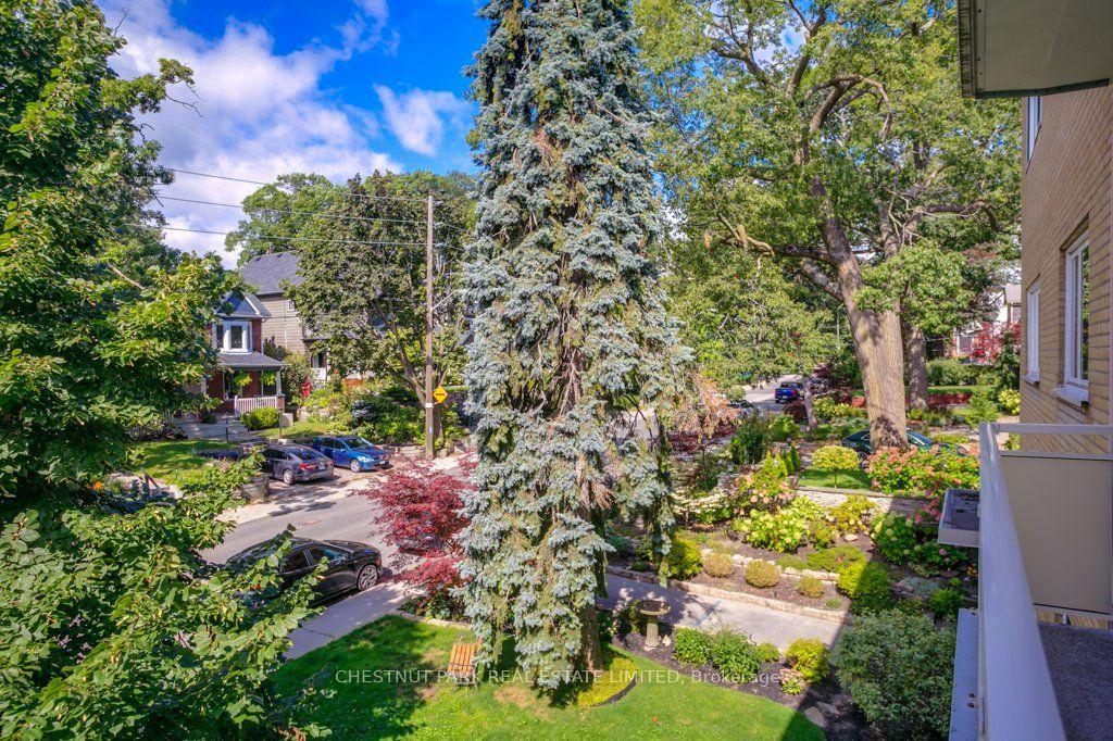 Photo 19 of Unit 201, 75 Scarborough Road, Toronto, The Beaches — HOMEH