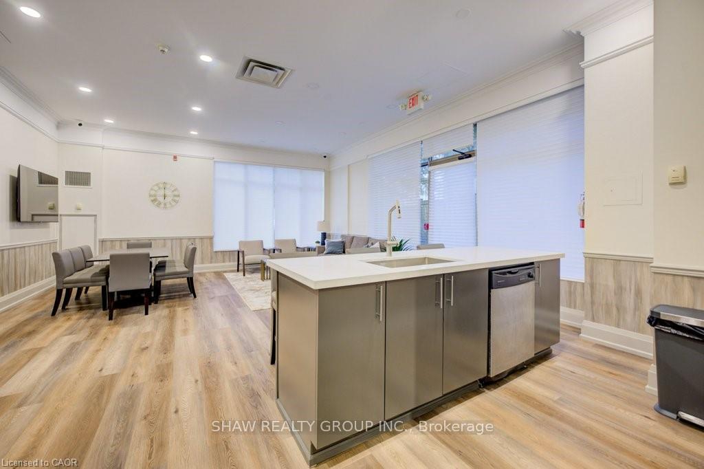 Photo 7 of Unit 309, 4196 Dundas Street, Etobicoke, Edenbridge-Humber Valley — HOMEH