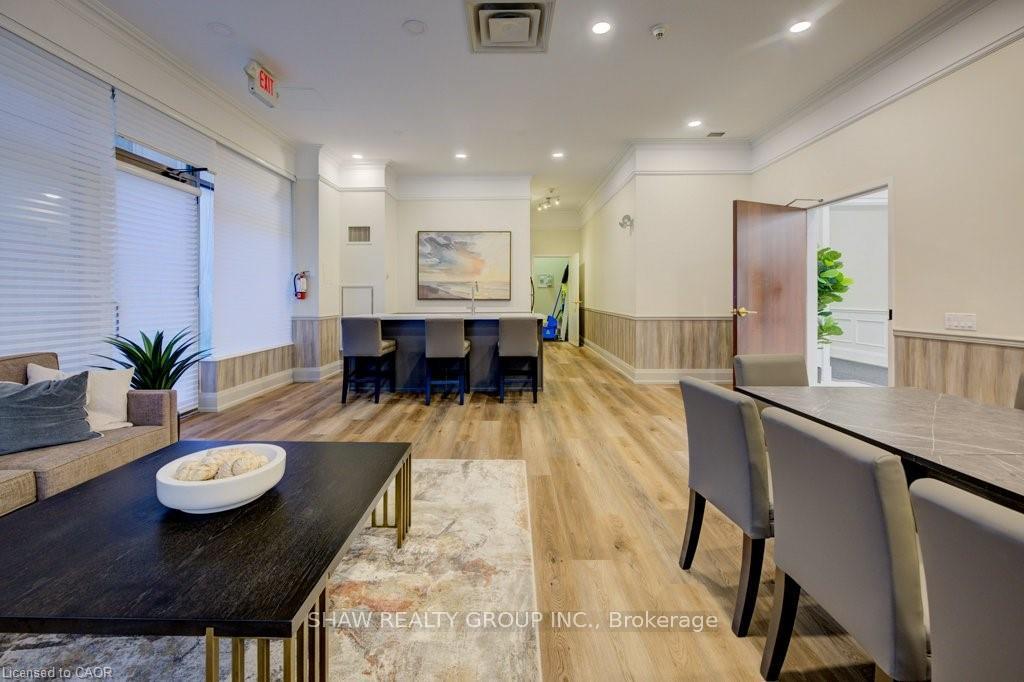 Photo 9 of Unit 309, 4196 Dundas Street, Etobicoke, Edenbridge-Humber Valley — HOMEH