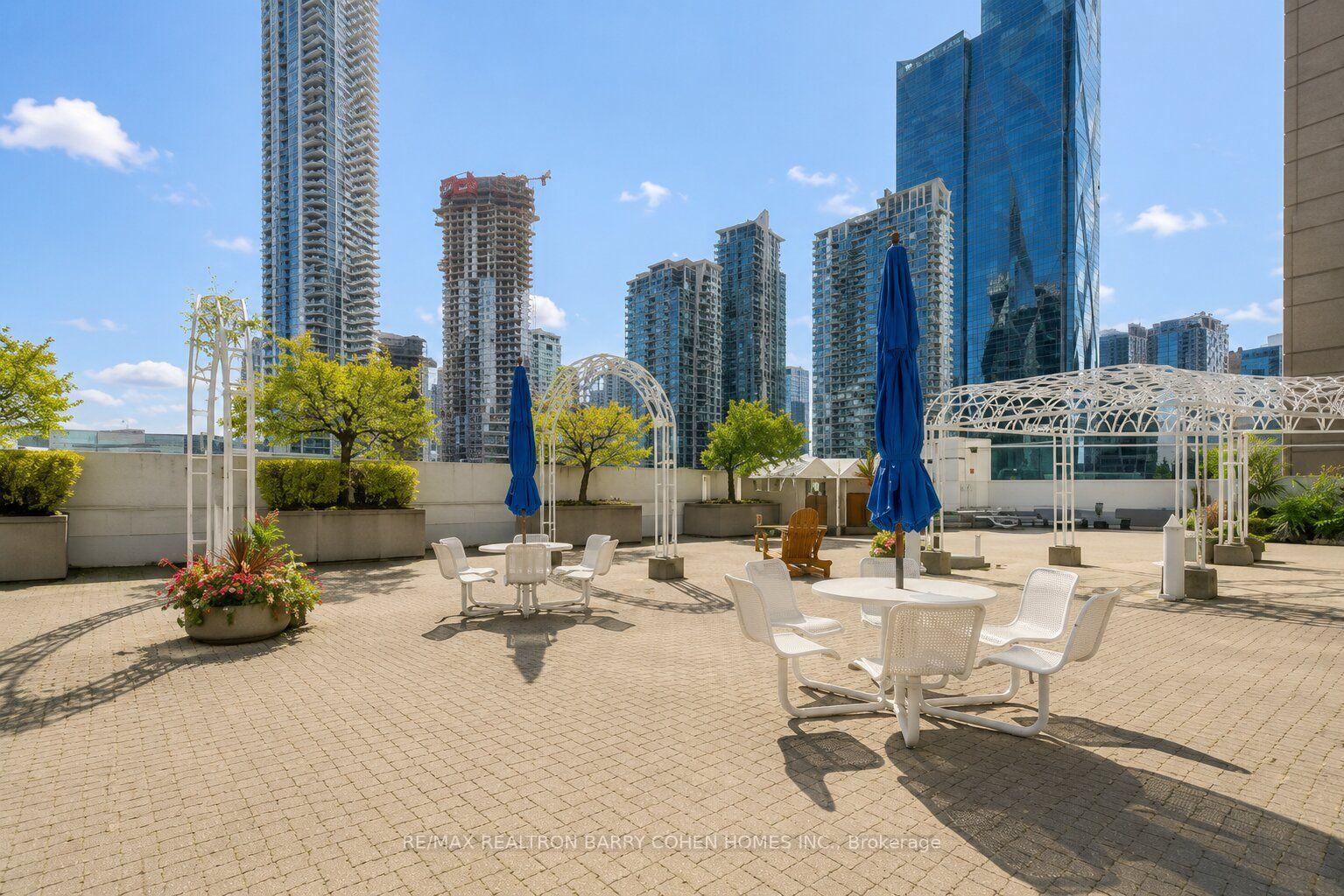 Photo 6 of Unit 2719, 25 The Esplanade, Toronto, Waterfront Communities — HOMEH