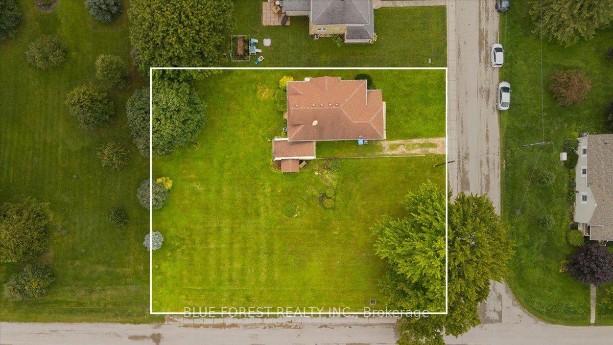 Photo 2 of 144 Clyde Street, Adelaide Metcalfe, Kerwood — HOMEH