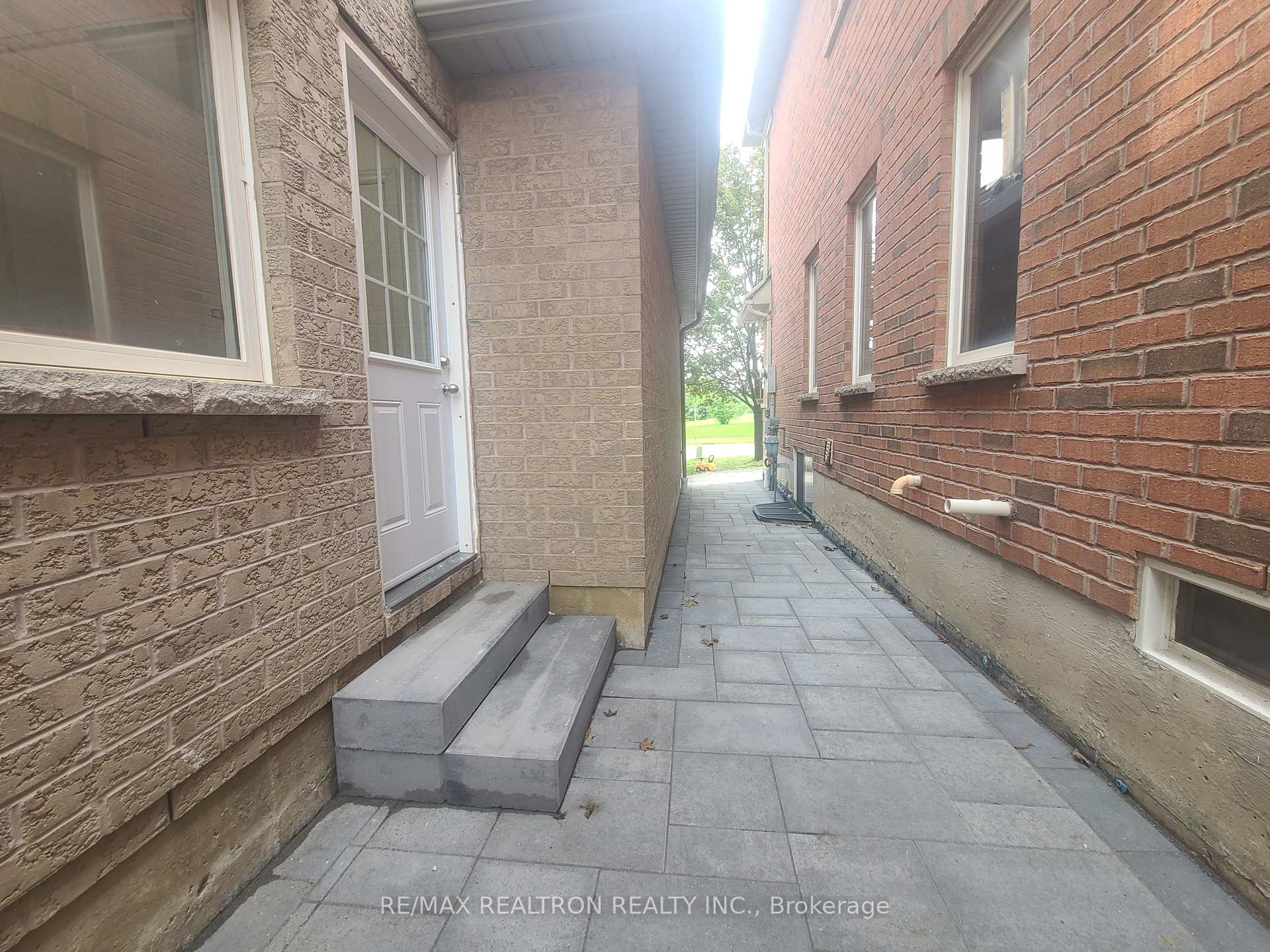 Photo 20 of 17 Mcginty Avenue, Ajax, Central East — HOMEH