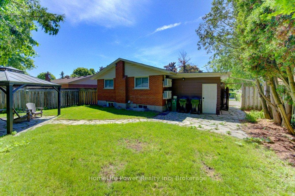 Photo 22 of 136 Dunsmere Drive, Kitchener, Laurentian Hills/Country Hills W — HOMEH