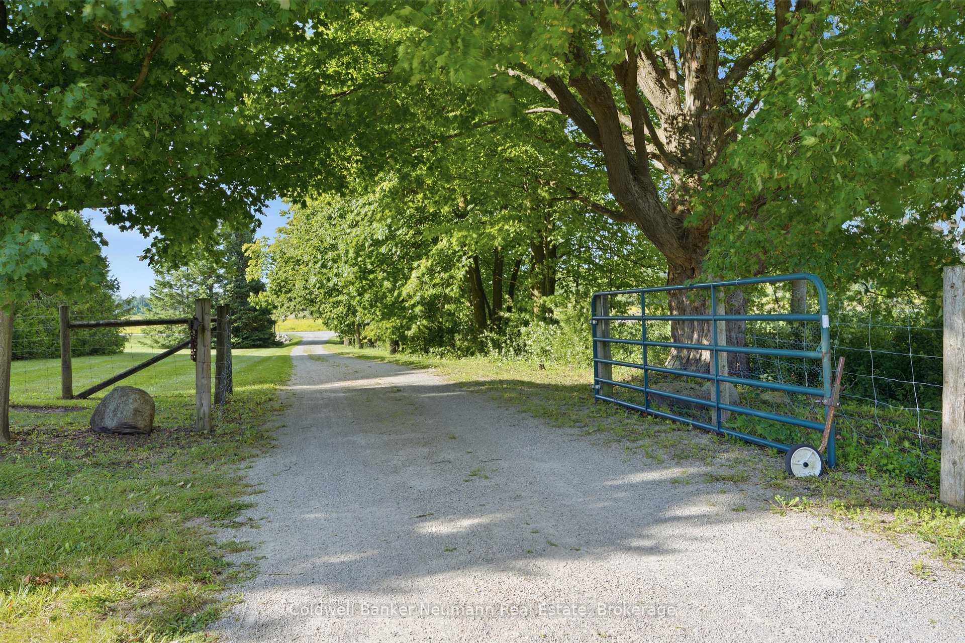 Photo 5 of 1926 Gore Road, Puslinch, Crieff/Aikensville/Killean — HOMEH