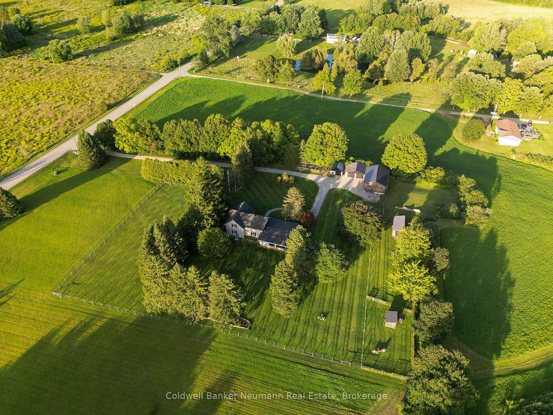 Photo 47 of 1926 Gore Road, Puslinch, Crieff/Aikensville/Killean — HOMEH