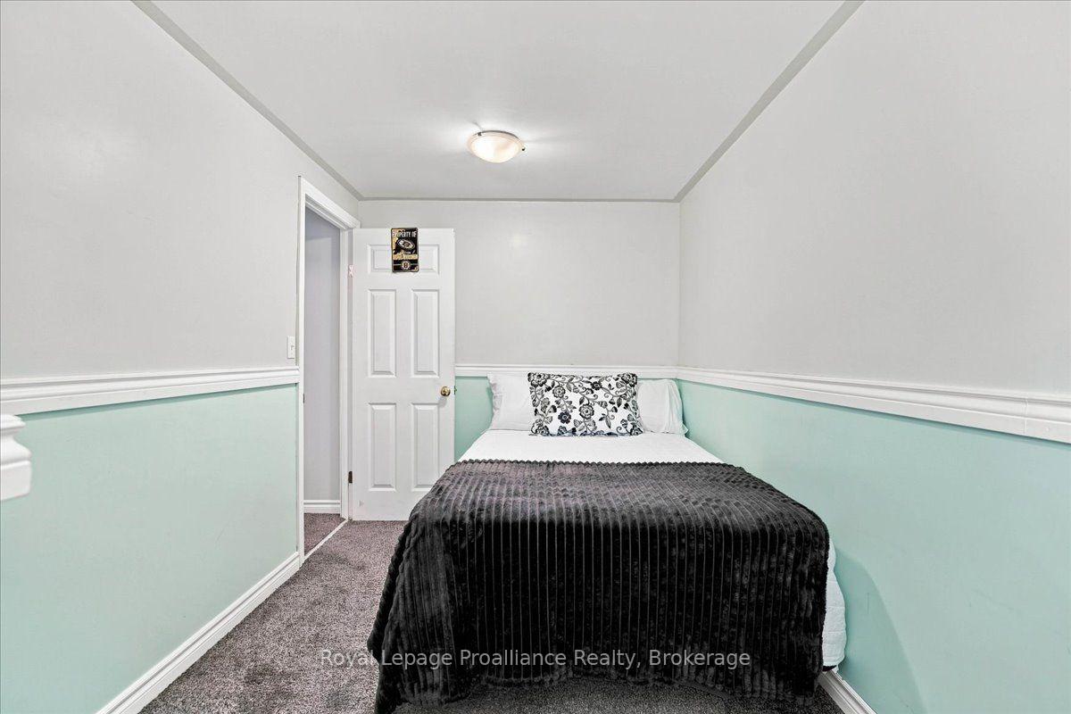 Photo 20 of 10 Nightingale Lane, Quinte West, Sidney Ward — HOMEH
