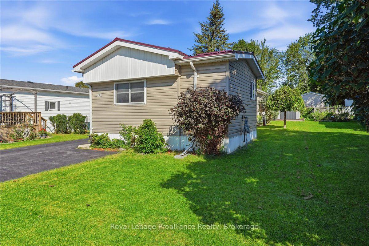 Photo 26 of 10 Nightingale Lane, Quinte West, Sidney Ward — HOMEH