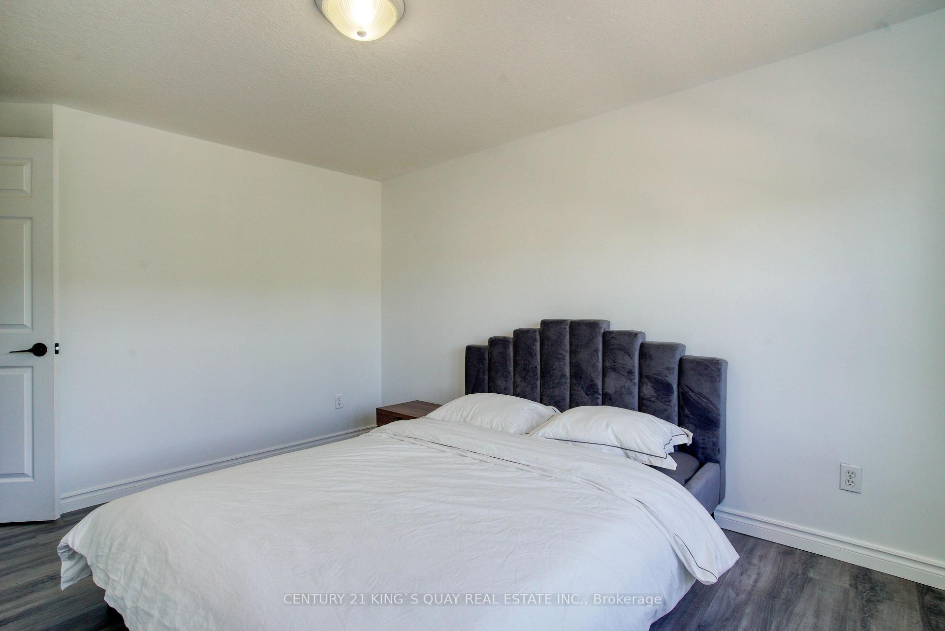 Photo 28 of 612 Winterberry Avenue, Waterloo, Erbsville/Laurelwood — HOMEH