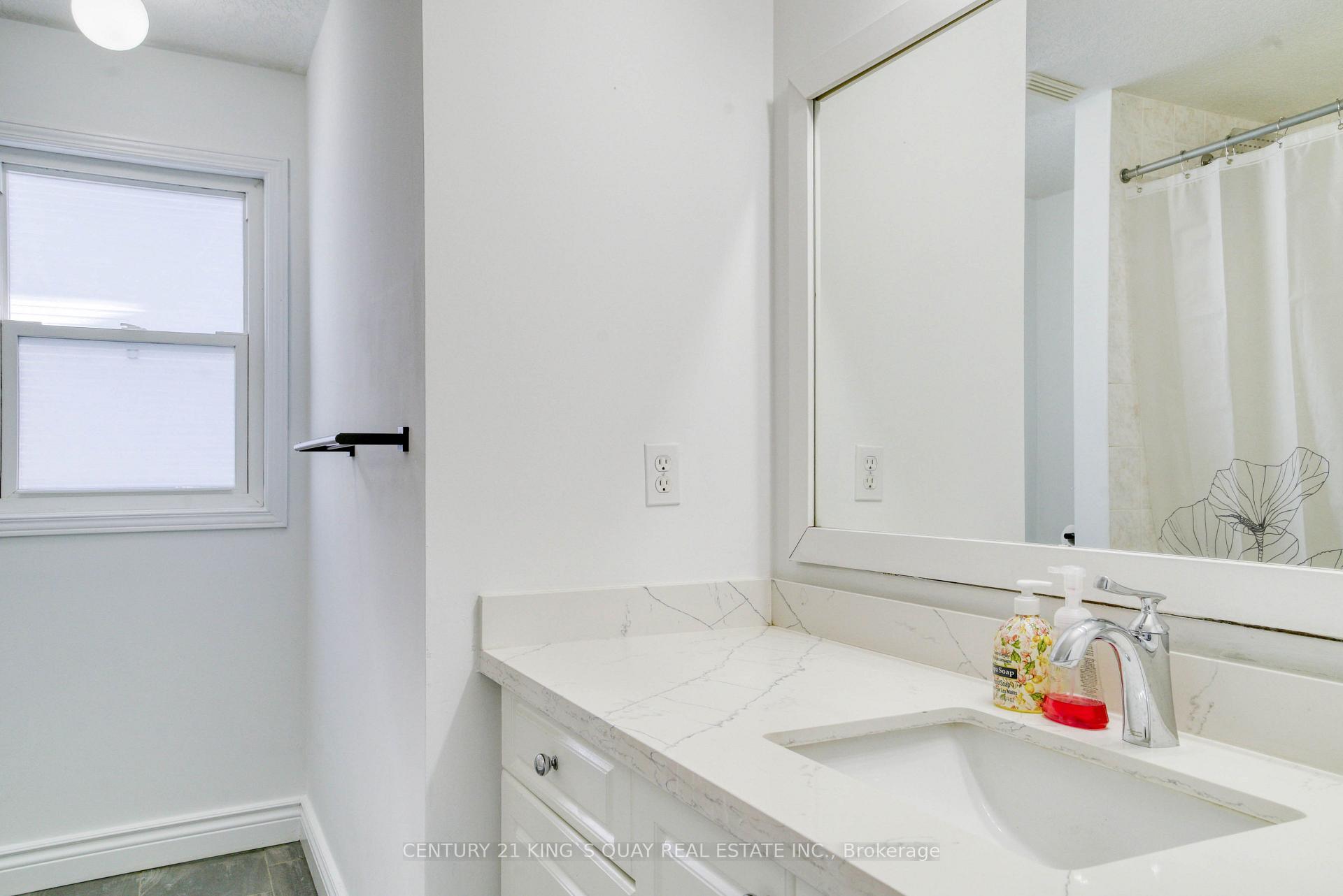 Photo 30 of 612 Winterberry Avenue, Waterloo, Erbsville/Laurelwood — HOMEH
