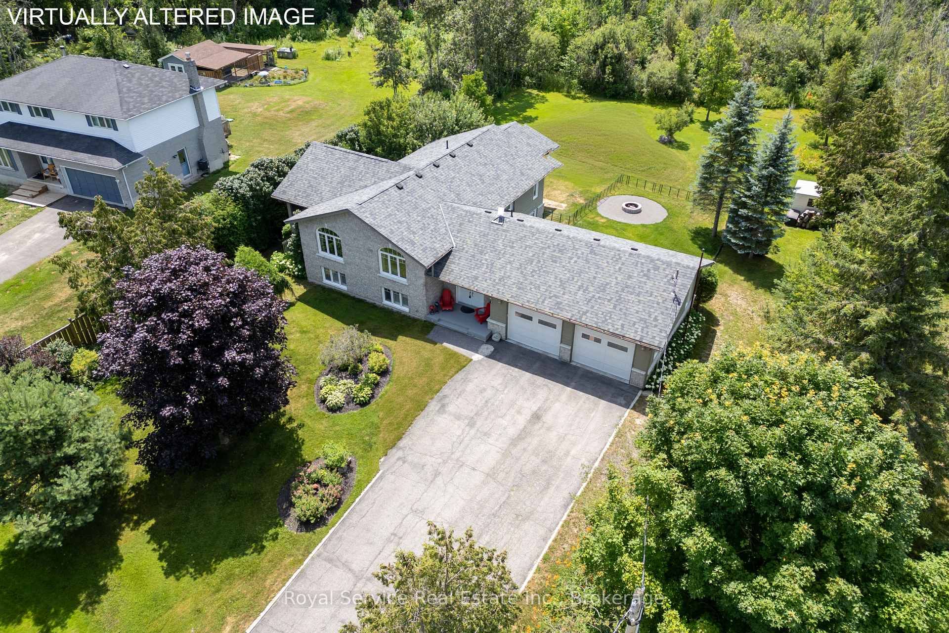 Photo 2 of 821 Kimberly Drive, Selwyn — HOMEH