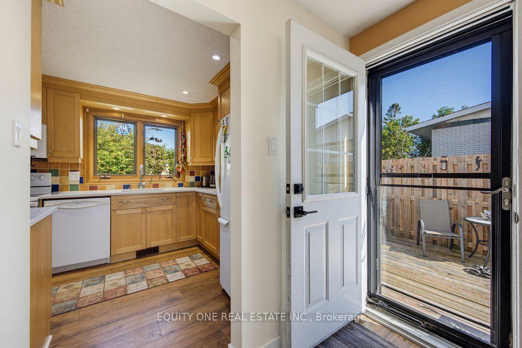 Photo 9 of 45 Southview Crescent, Ottawa, Borden Farm/Stewart Farm/Carleton Heights/Parkwood Hills — HOMEH
