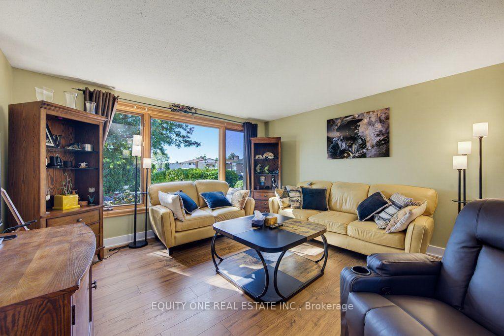 Photo 11 of 45 Southview Crescent, Ottawa, Borden Farm/Stewart Farm/Carleton Heights/Parkwood Hills — HOMEH