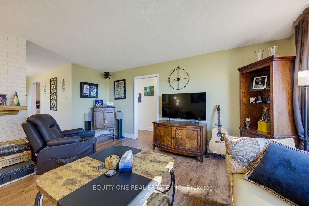 Photo 13 of 45 Southview Crescent, Ottawa, Borden Farm/Stewart Farm/Carleton Heights/Parkwood Hills — HOMEH