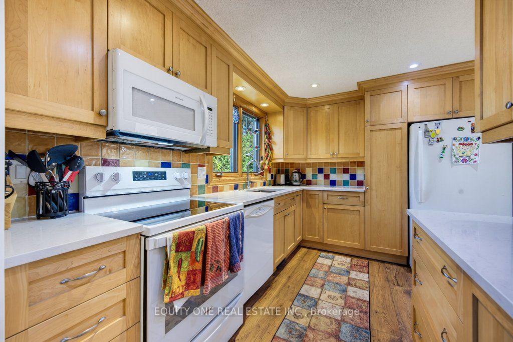 Photo 18 of 45 Southview Crescent, Ottawa, Borden Farm/Stewart Farm/Carleton Heights/Parkwood Hills — HOMEH
