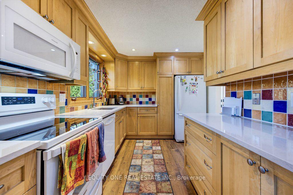 Photo 19 of 45 Southview Crescent, Ottawa, Borden Farm/Stewart Farm/Carleton Heights/Parkwood Hills — HOMEH