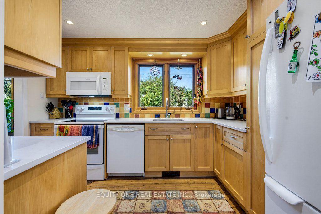 Photo 22 of 45 Southview Crescent, Ottawa, Borden Farm/Stewart Farm/Carleton Heights/Parkwood Hills — HOMEH