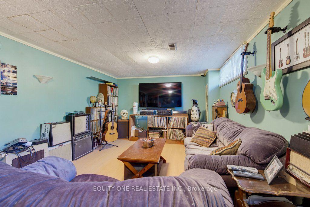 Photo 35 of 45 Southview Crescent, Ottawa, Borden Farm/Stewart Farm/Carleton Heights/Parkwood Hills — HOMEH