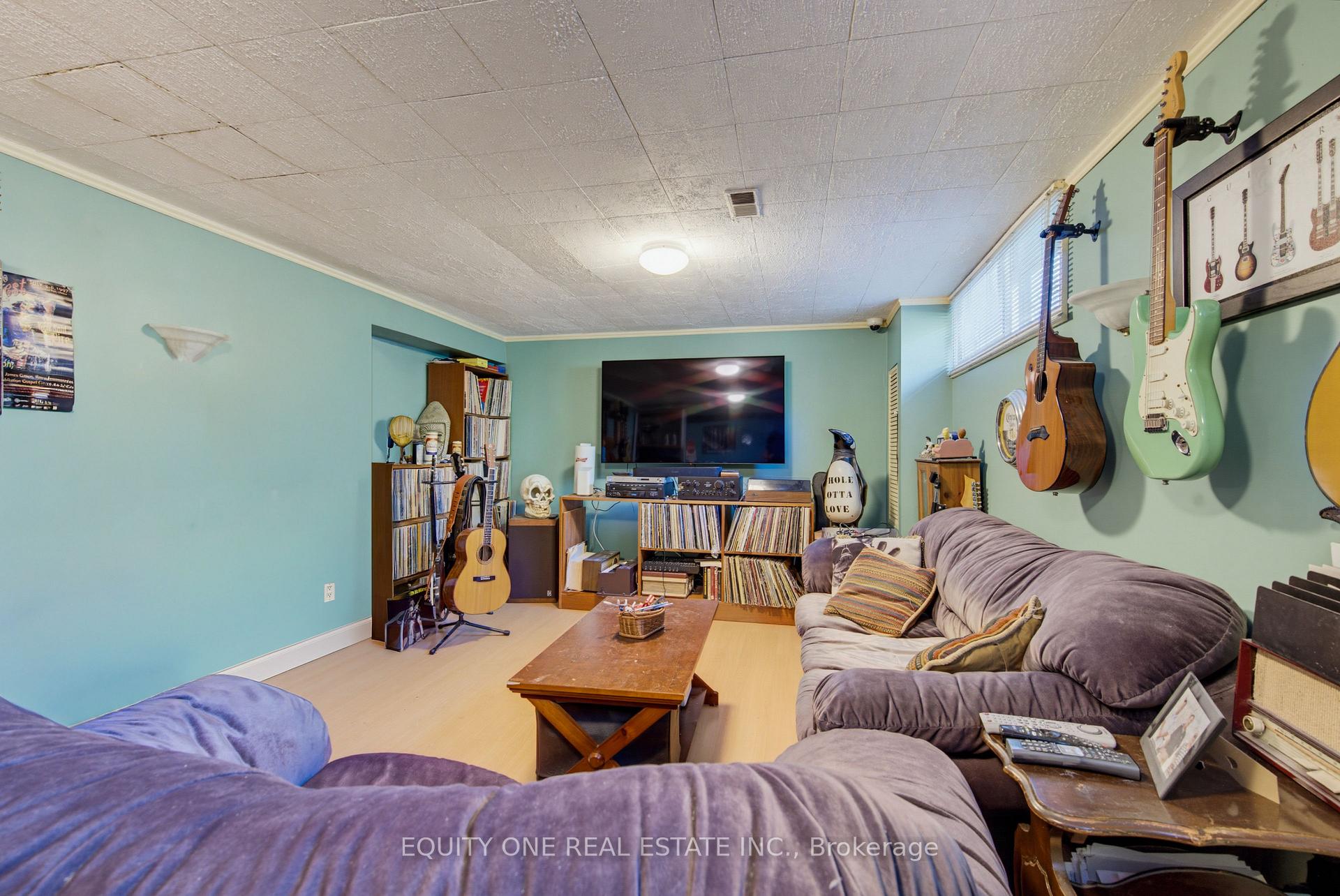 Photo 36 of 45 Southview Crescent, Ottawa, Borden Farm/Stewart Farm/Carleton Heights/Parkwood Hills — HOMEH