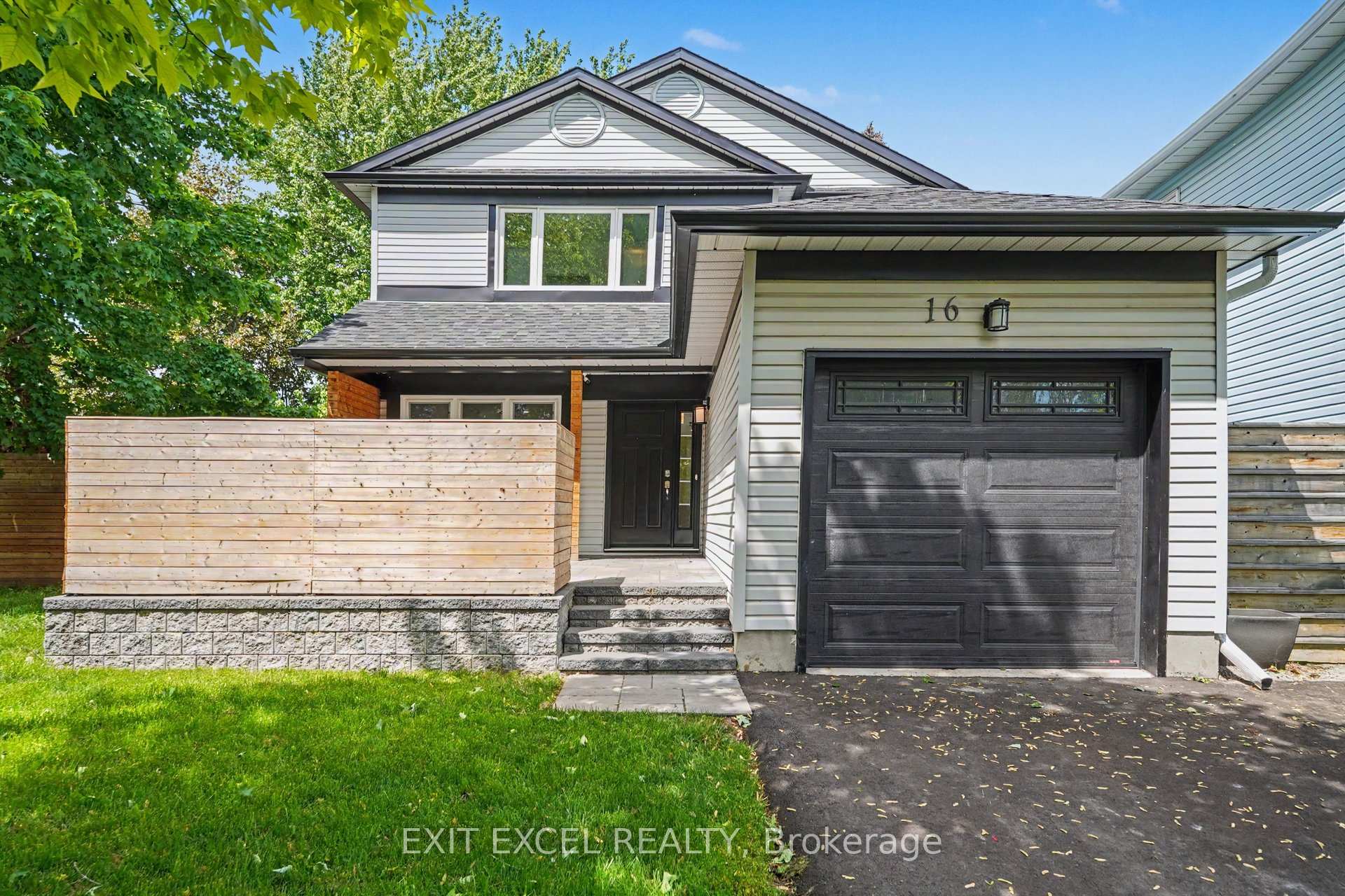 Photo 2 of 16 Lima Way, Ottawa, Barrhaven - Cedargrove/Fraserdale — HOMEH