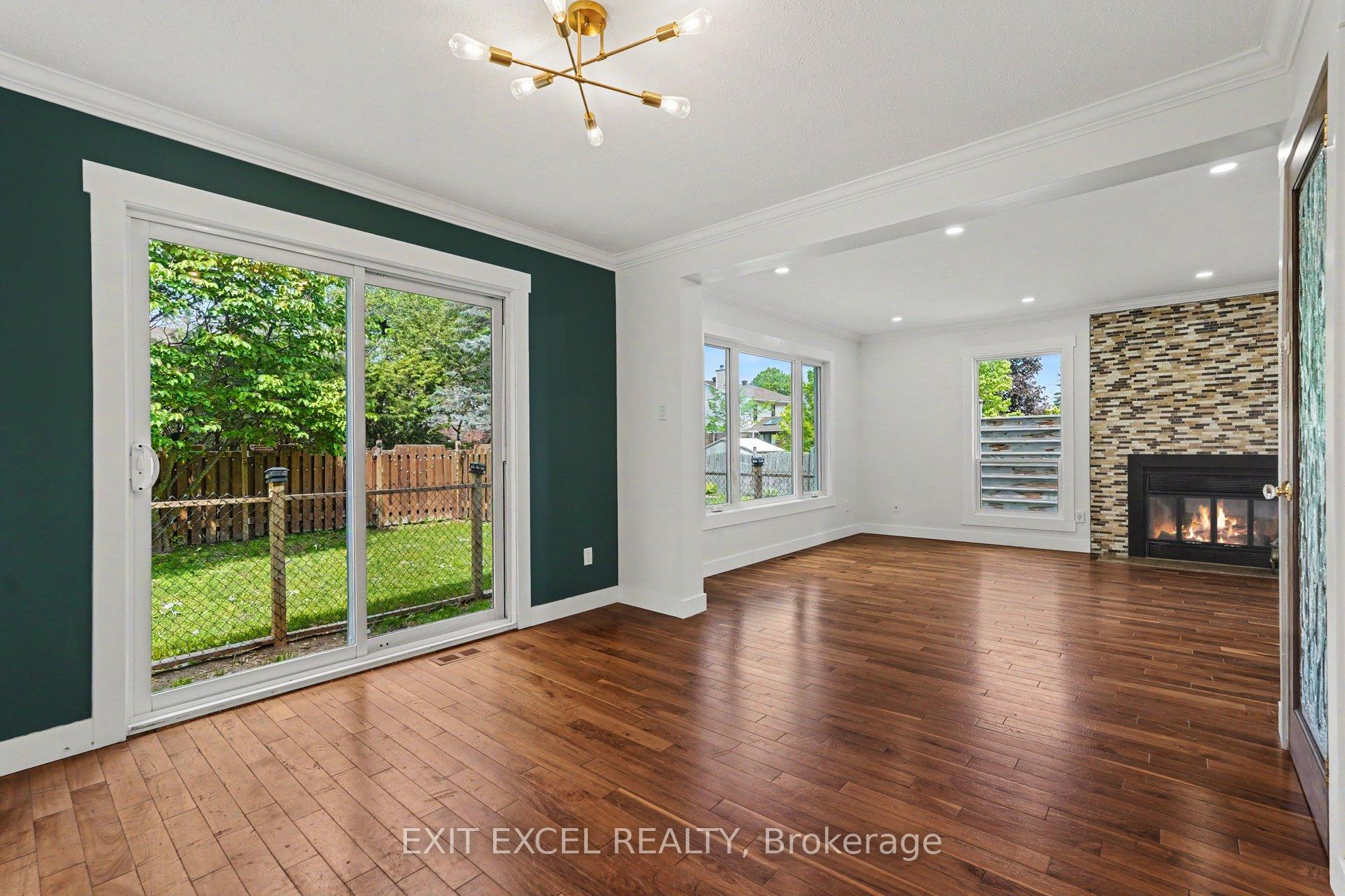 Photo 8 of 16 Lima Way, Ottawa, Barrhaven - Cedargrove/Fraserdale — HOMEH