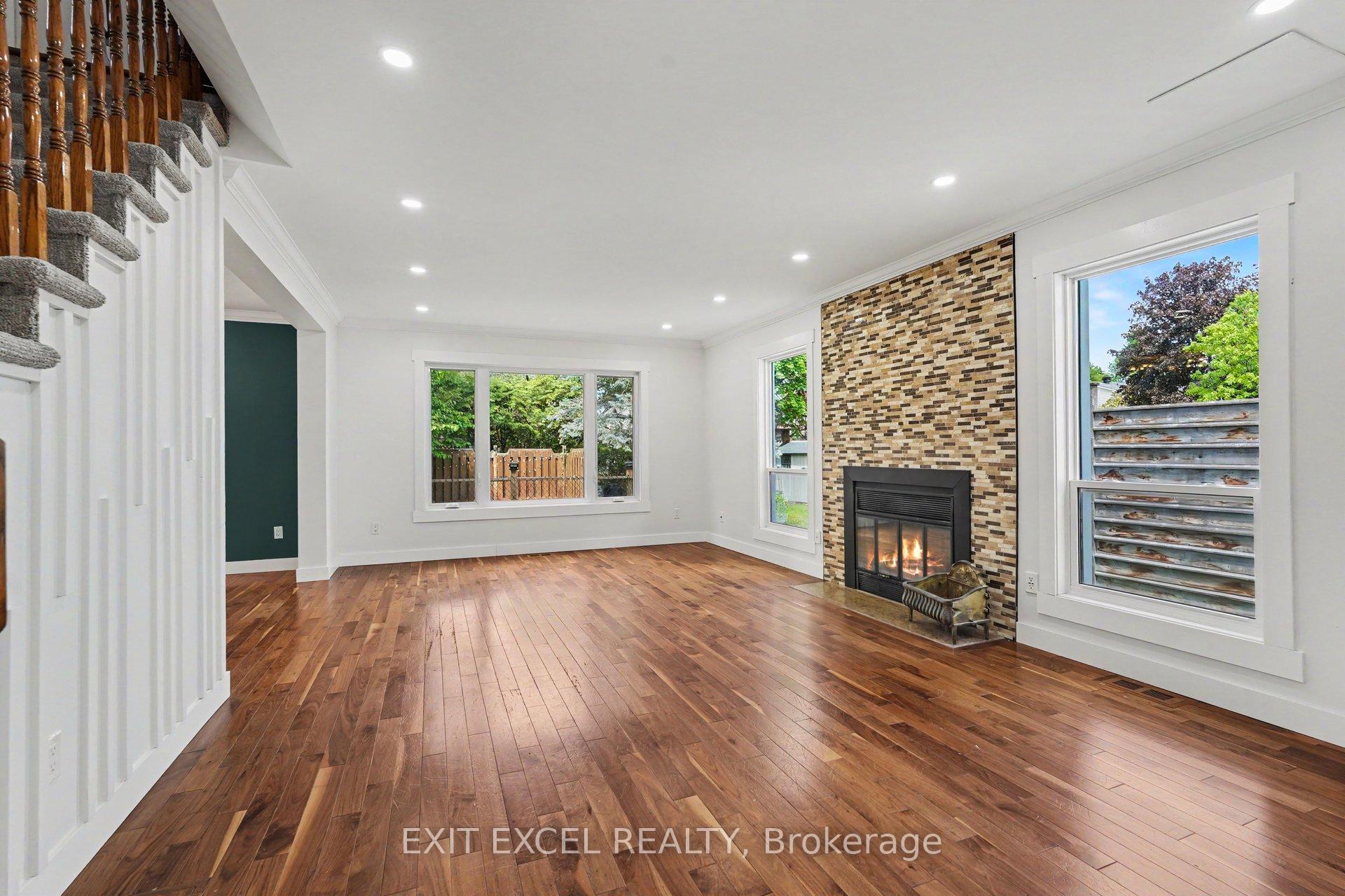 Photo 9 of 16 Lima Way, Ottawa, Barrhaven - Cedargrove/Fraserdale — HOMEH