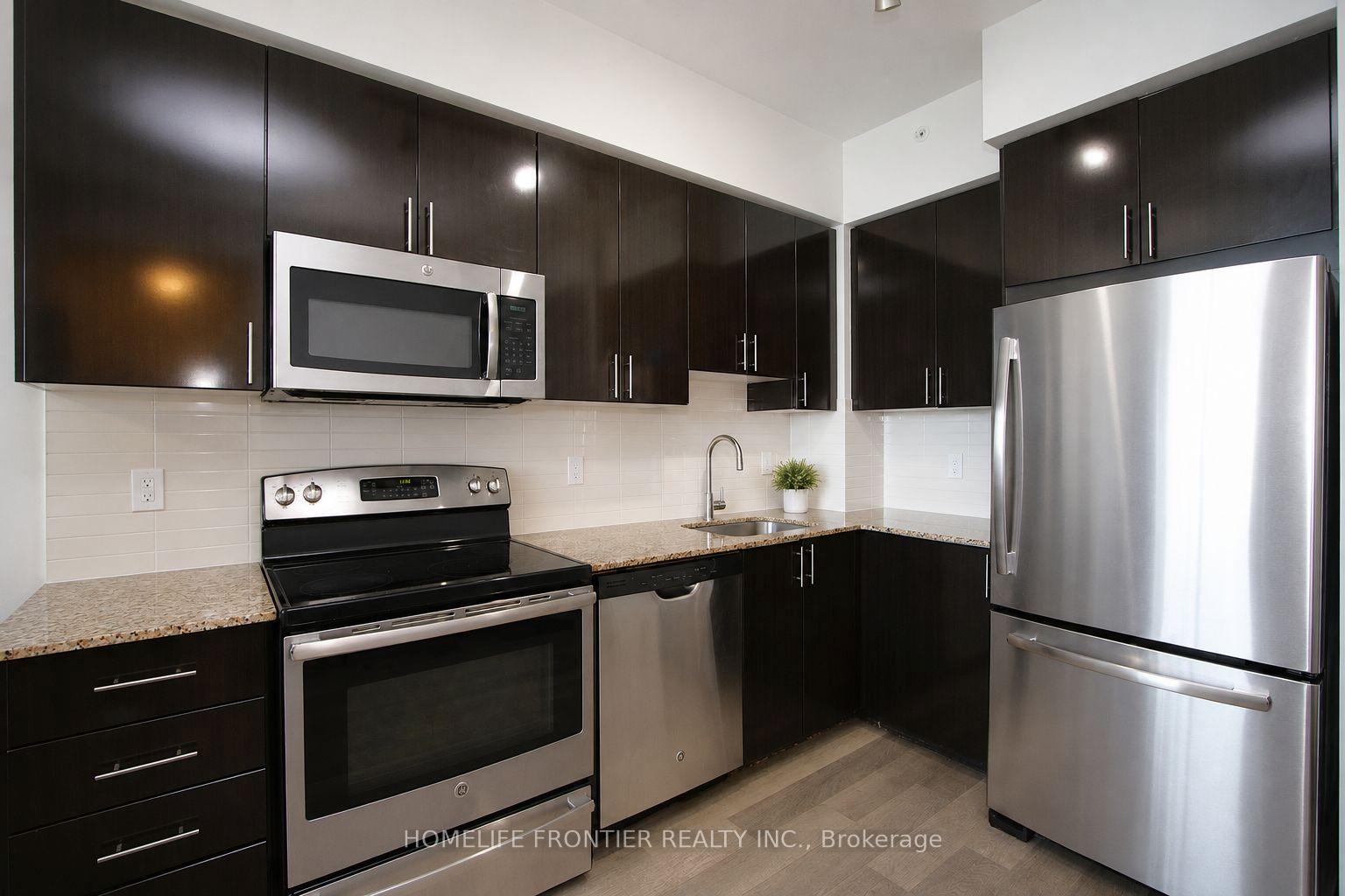 Photo 3 of Unit 1810, 7165 Yonge Street, Markham, Grandview — HOMEH