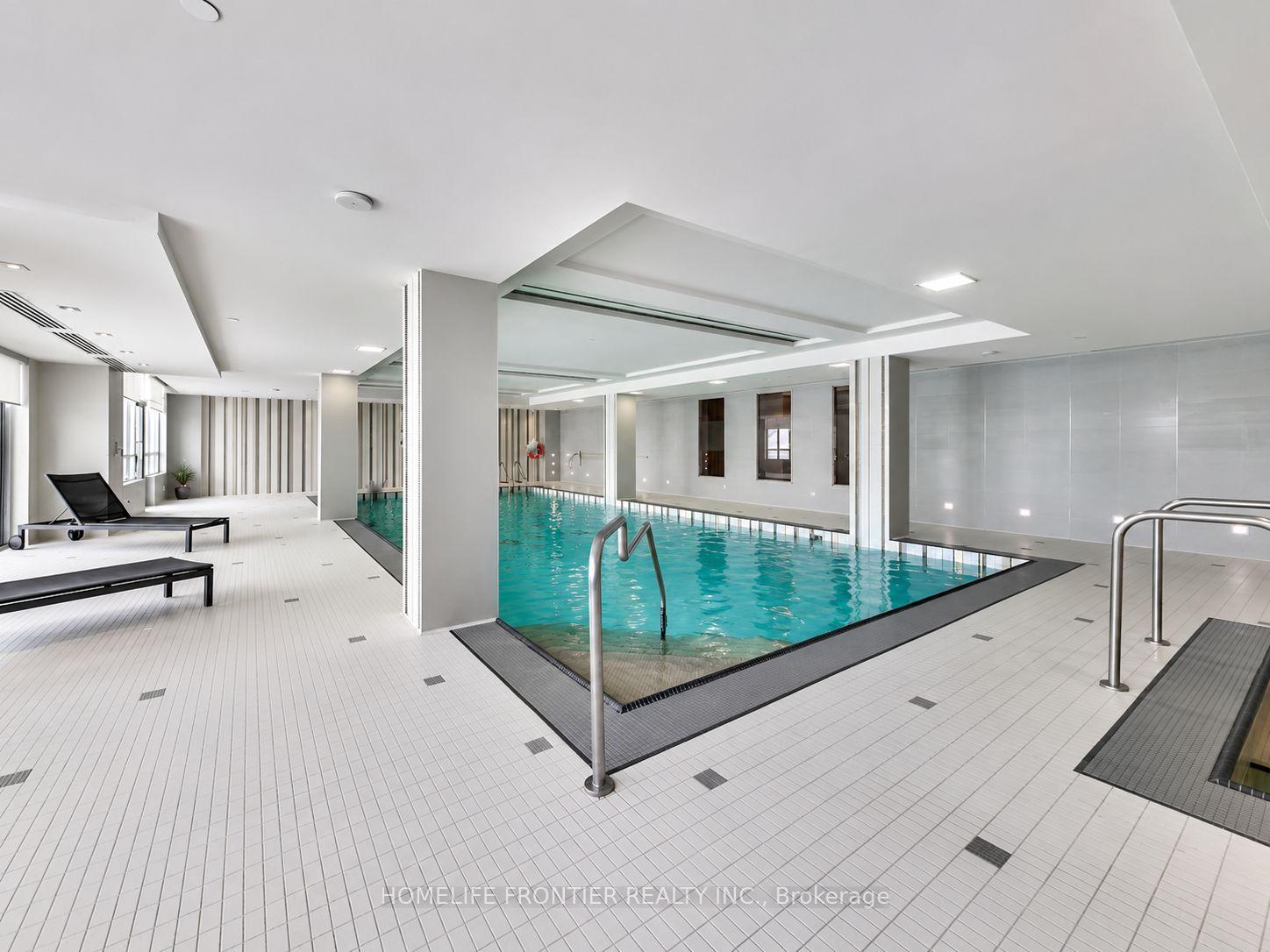 Photo 8 of Unit 1810, 7165 Yonge Street, Markham, Grandview — HOMEH