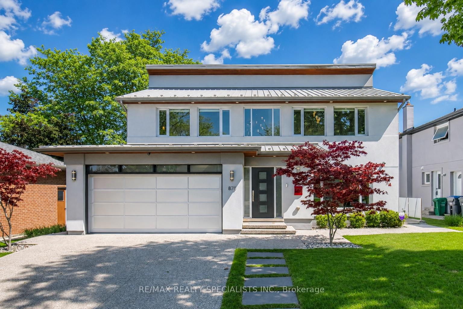Photo 1 of 870 Hollowtree Crescent, Mississauga, Applewood — HOMEH